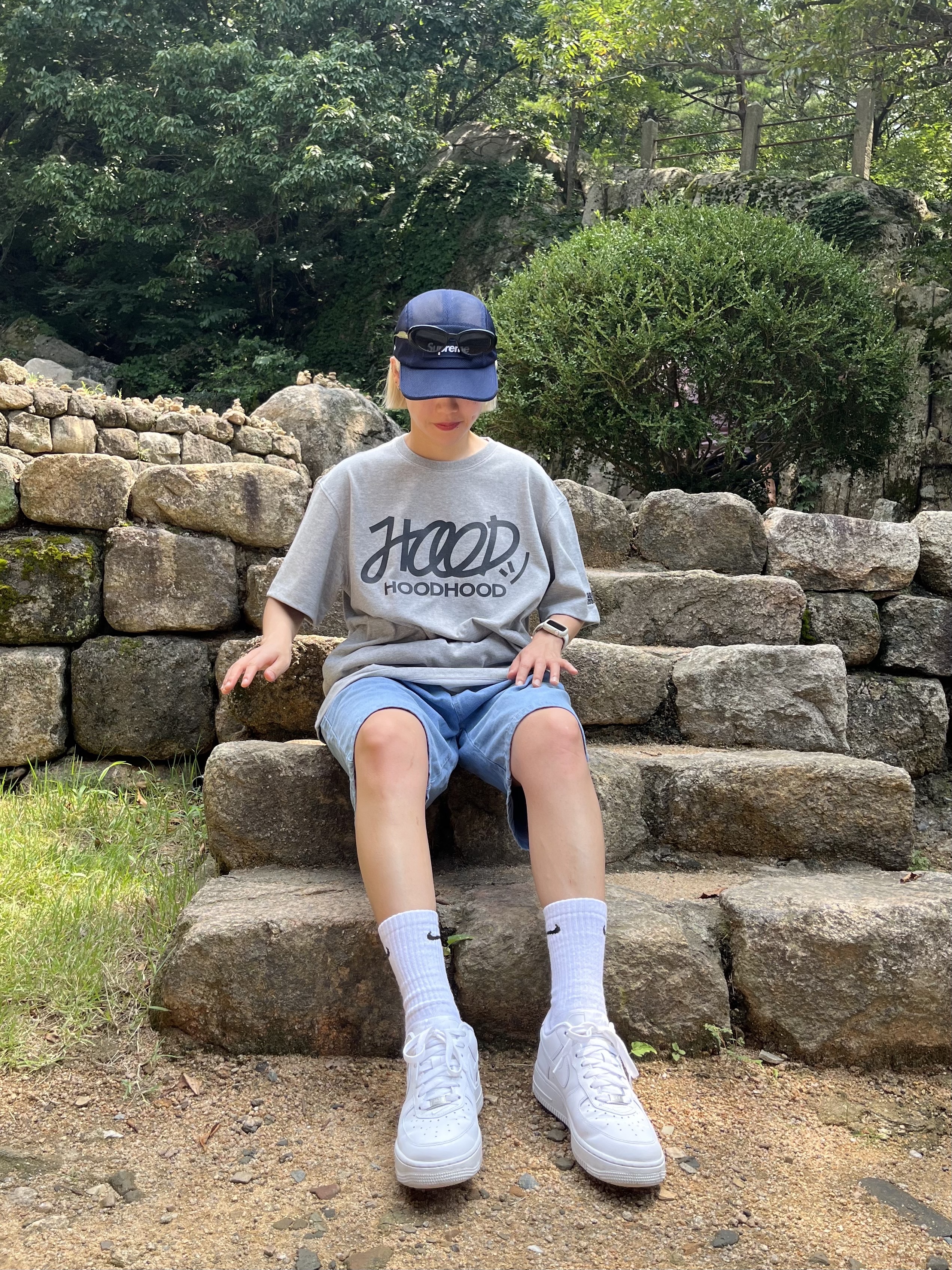 Nike x Supreme Air Force 1 Low White, Supreme Mesh Cordura Camp Cap Navy - 23SS 착용 스타일 - 2