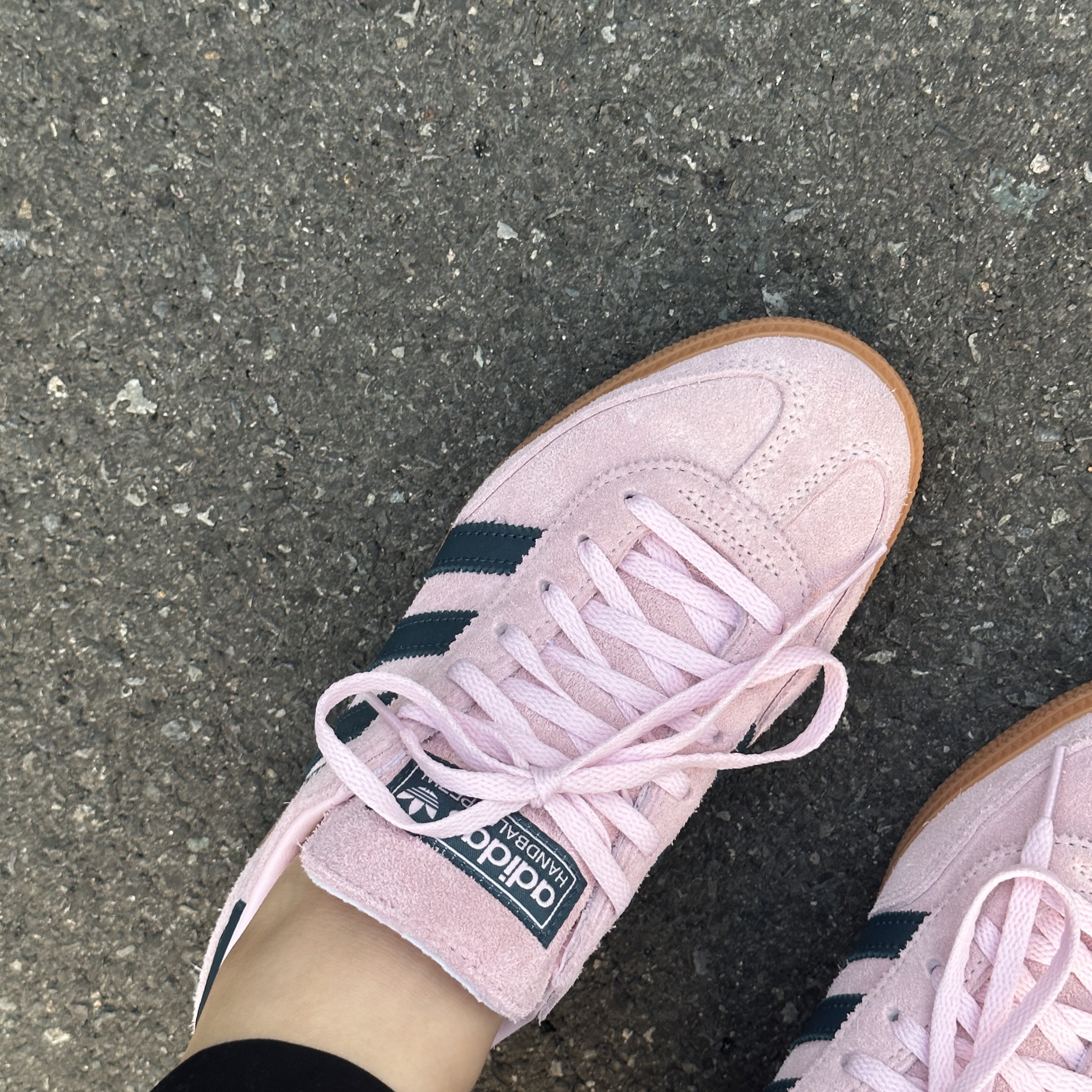 (W) Adidas Spezial Handball Clear Pink 착용 스타일