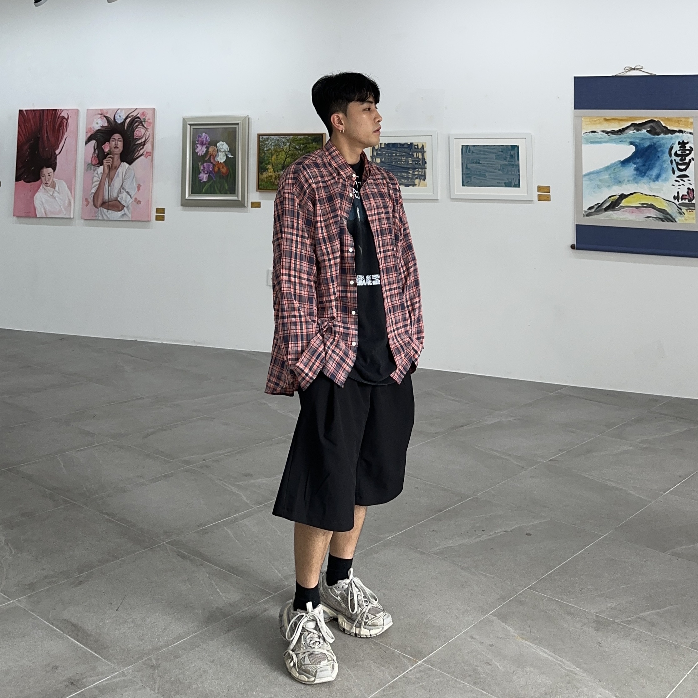 Balenciaga 3XL Sneakers Light Beige 착용 스타일 - 1