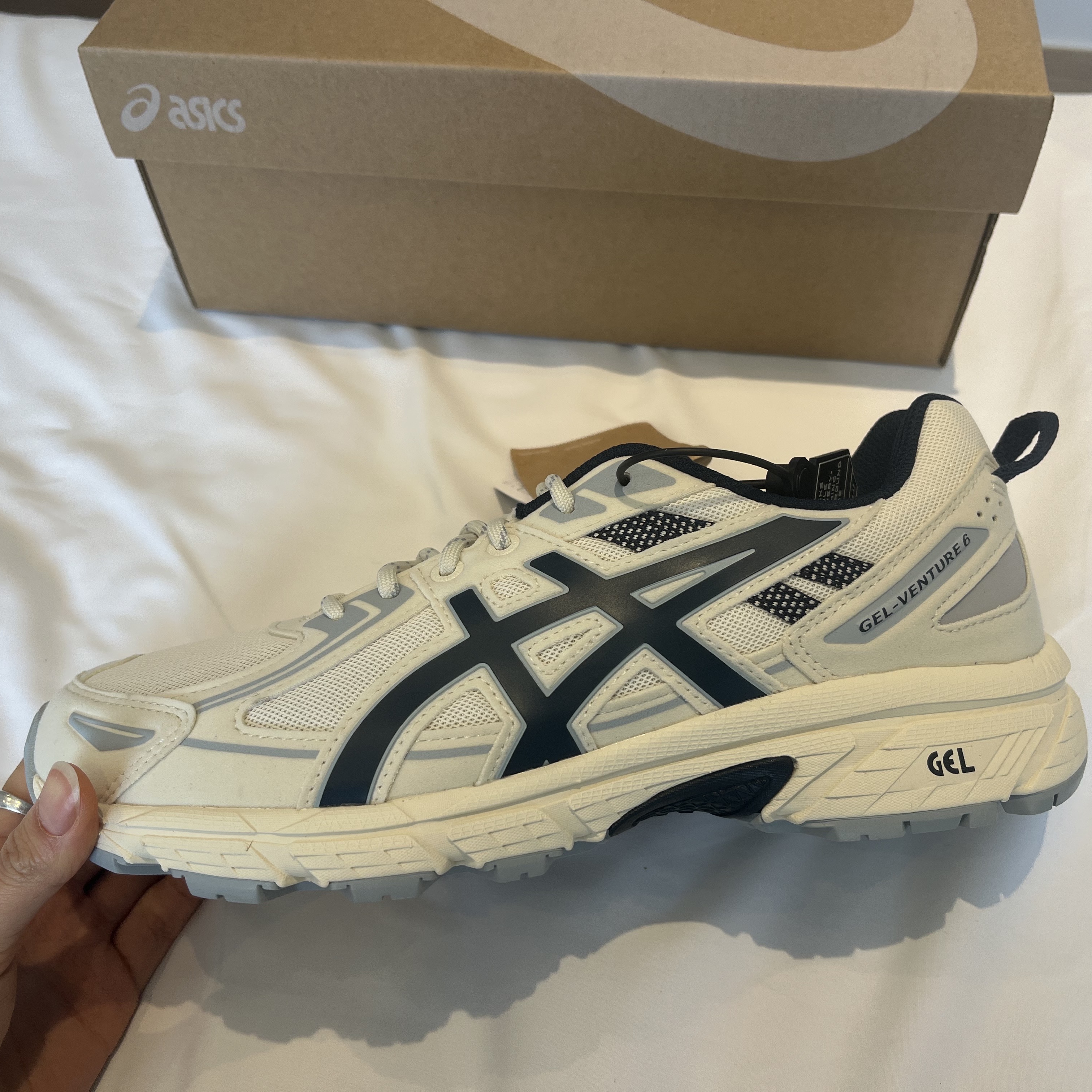 Asics Gel-Venture 6 SPS Birch French Blue 착용 스타일 - 1