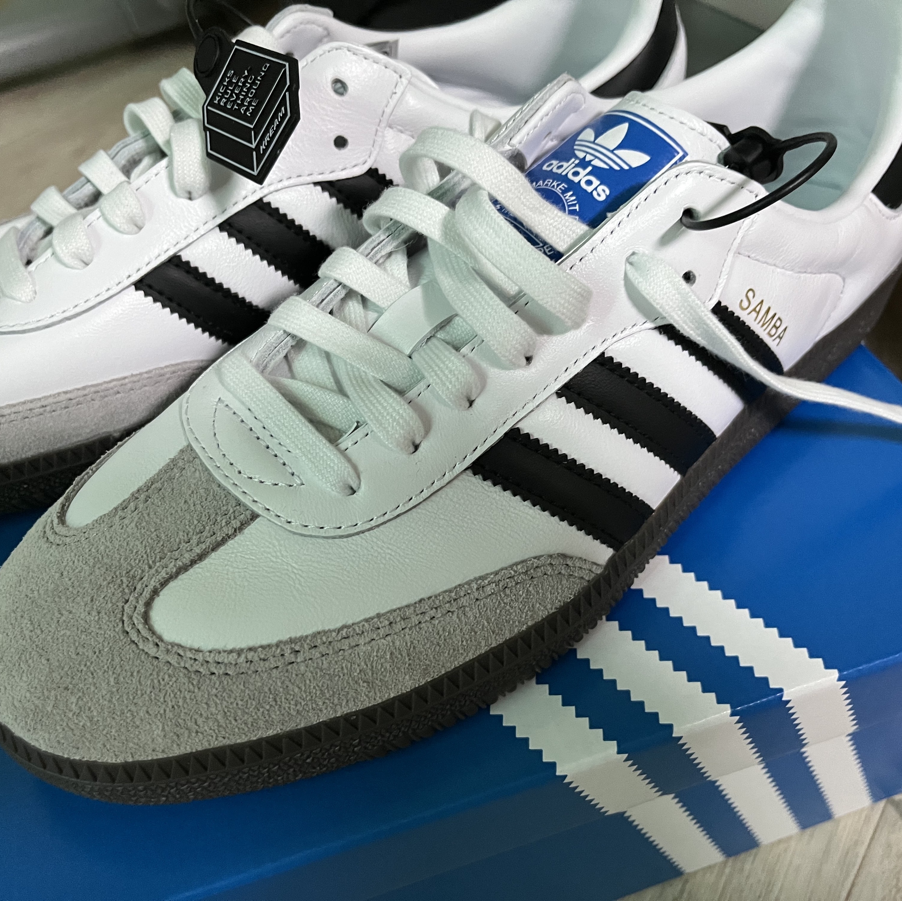Adidas Samba OG Cloud White 착용 스타일
