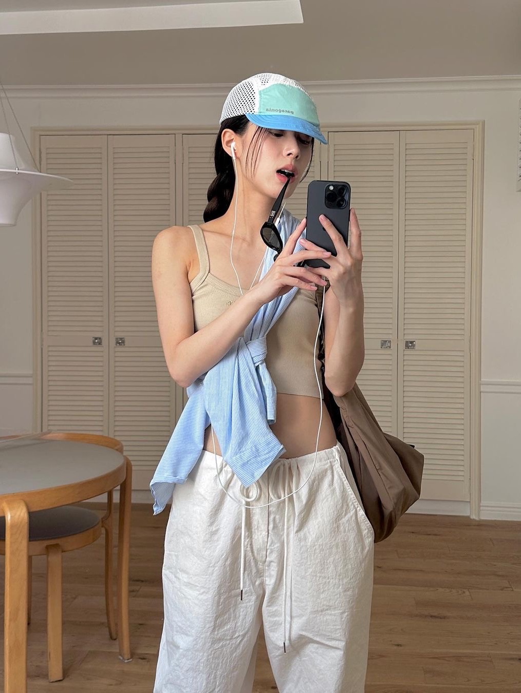 Porta Women Tuck Wide Pants Grey, Porta Women Tuck Wide Pants White 착용 스타일 - 1