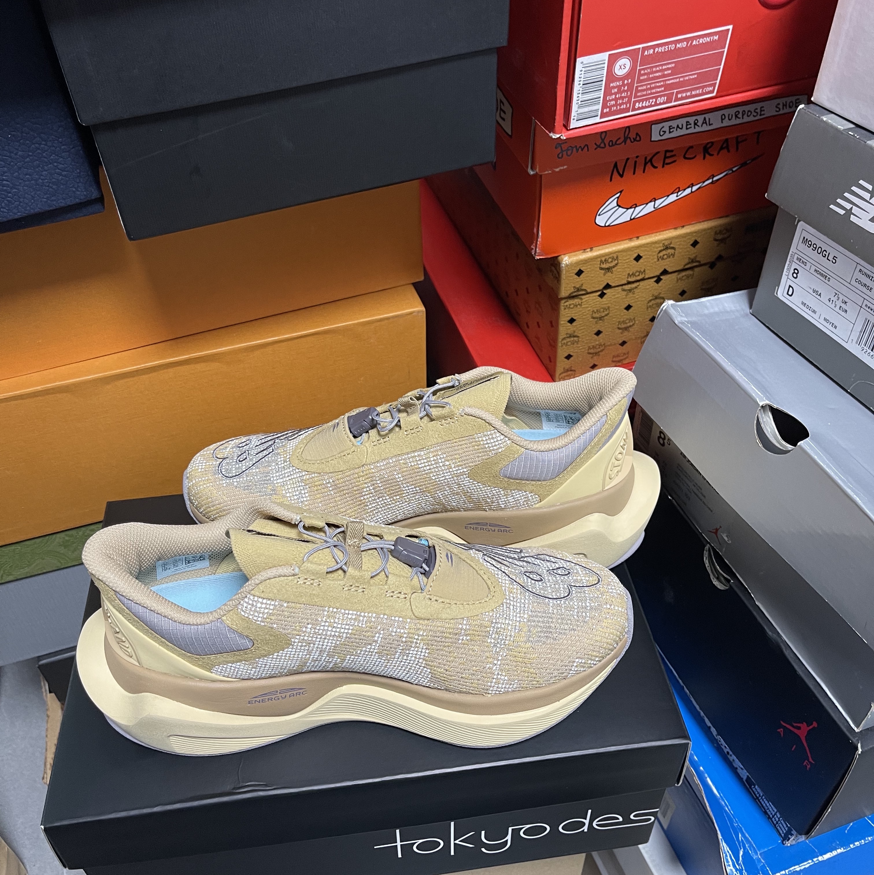 New Balance x Stone Island x Tokyo Design Studios FuelCell C1 Beige 착용 스타일