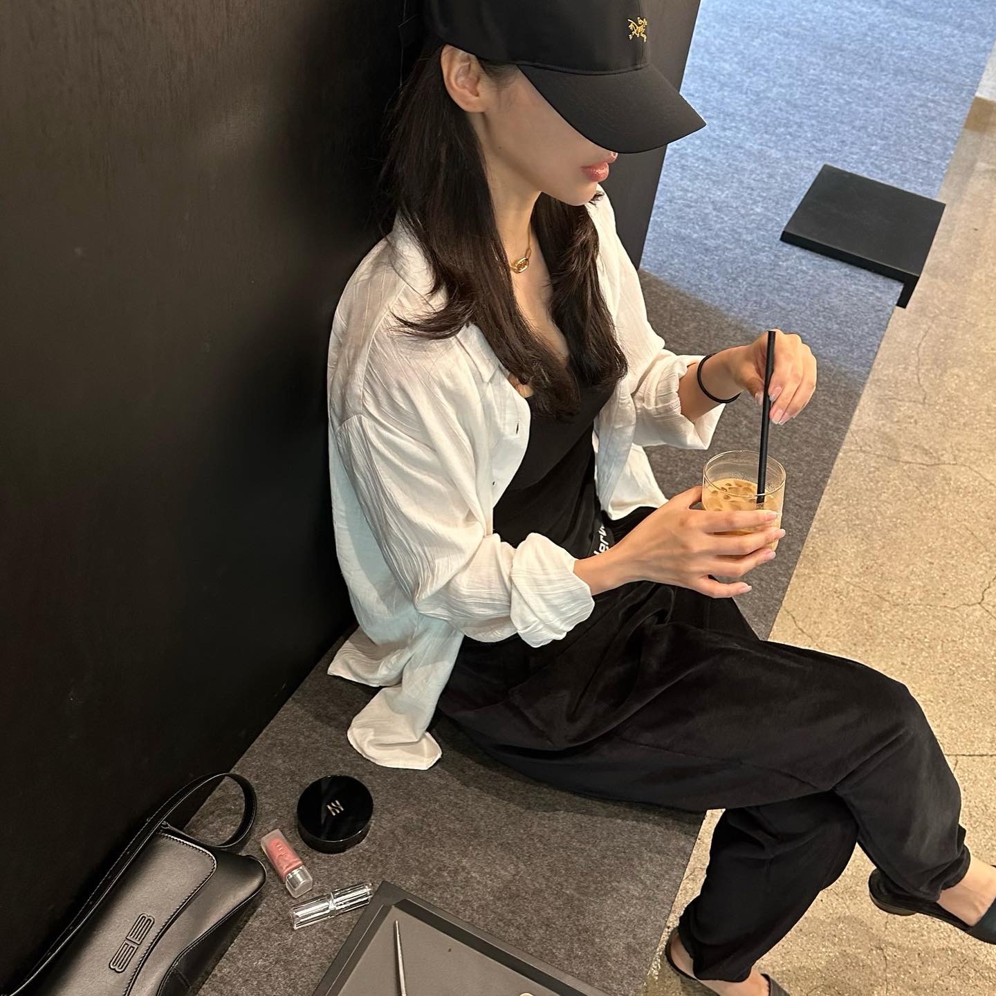 Arc'teryx Small Bird Cap Black 착용 스타일