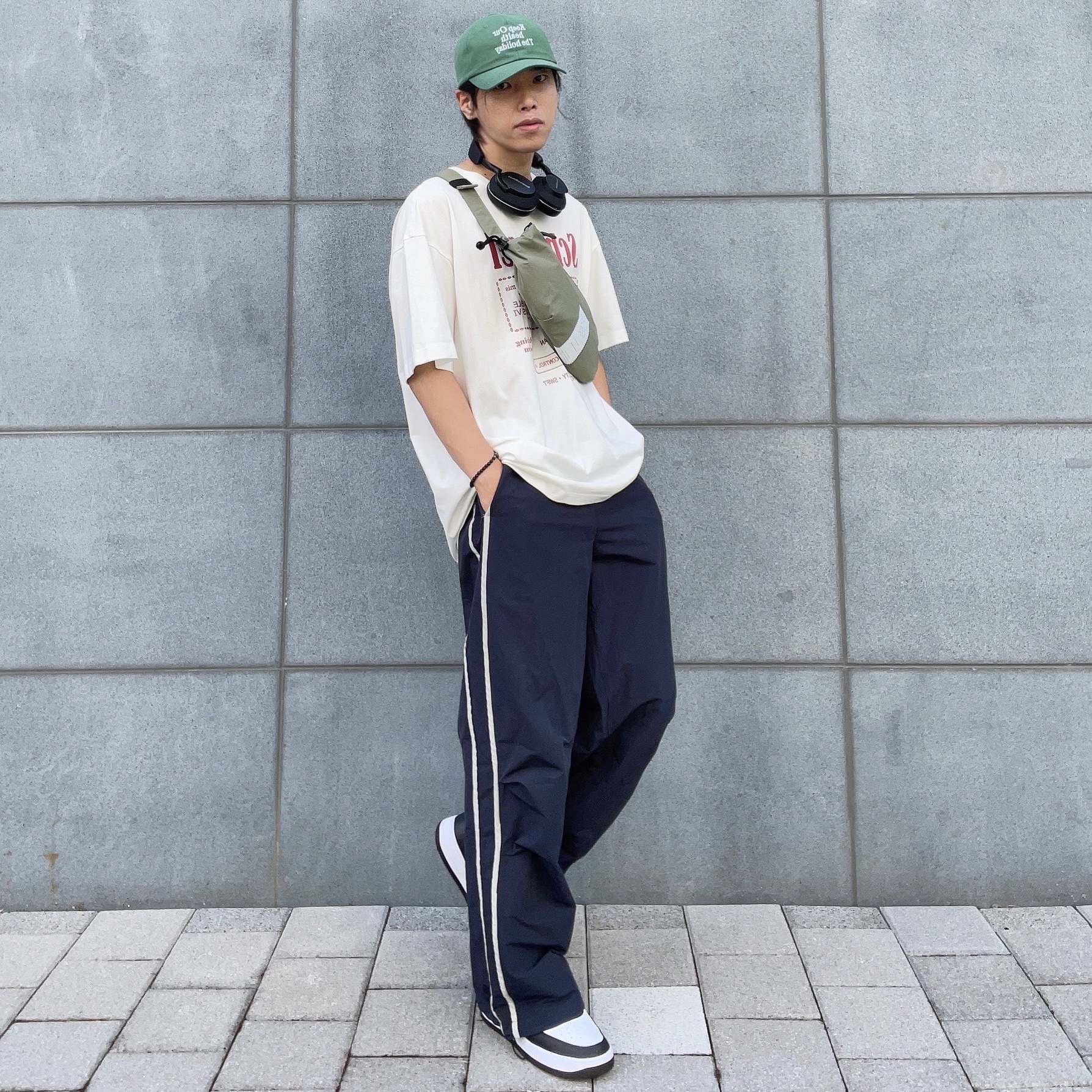 Nike Air Force 1 '07 Black White 착용 스타일 - 1
