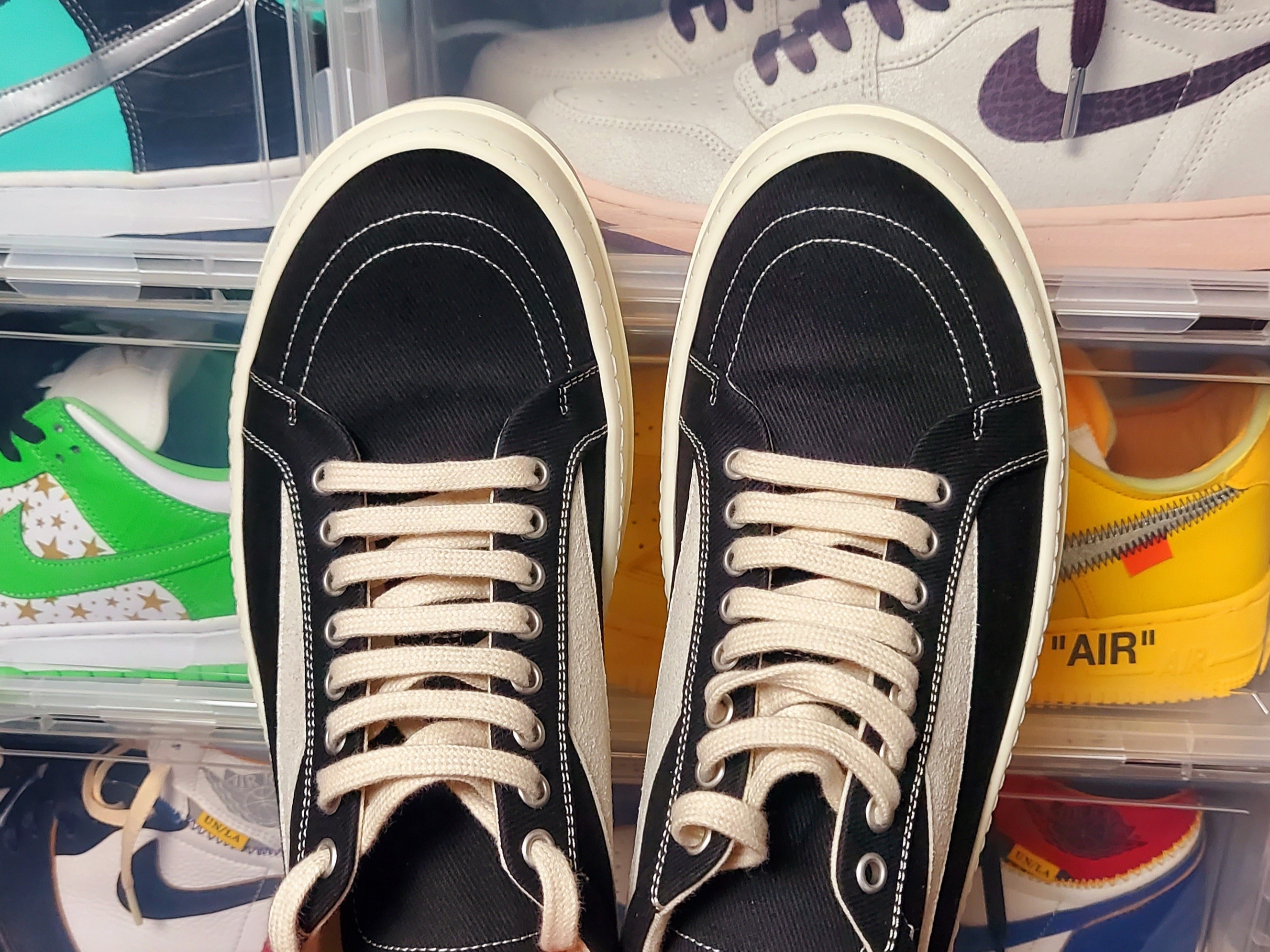 Rick Owens Drkshdw Luxor Overdyed Denim Vintage Sneakers Black Milk, Vans Vault x Gallery Dept. OG Old Skool LX 착용 스타일 - 4