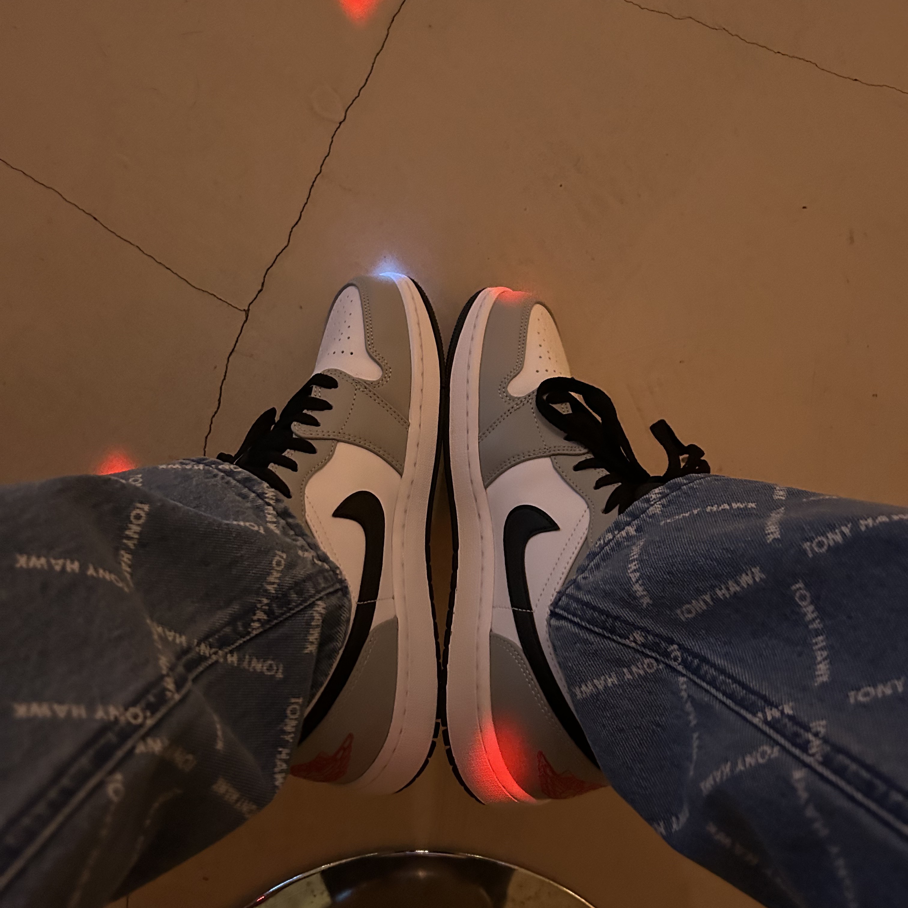 Jordan 1 Low Light Smoke Grey 착용 스타일