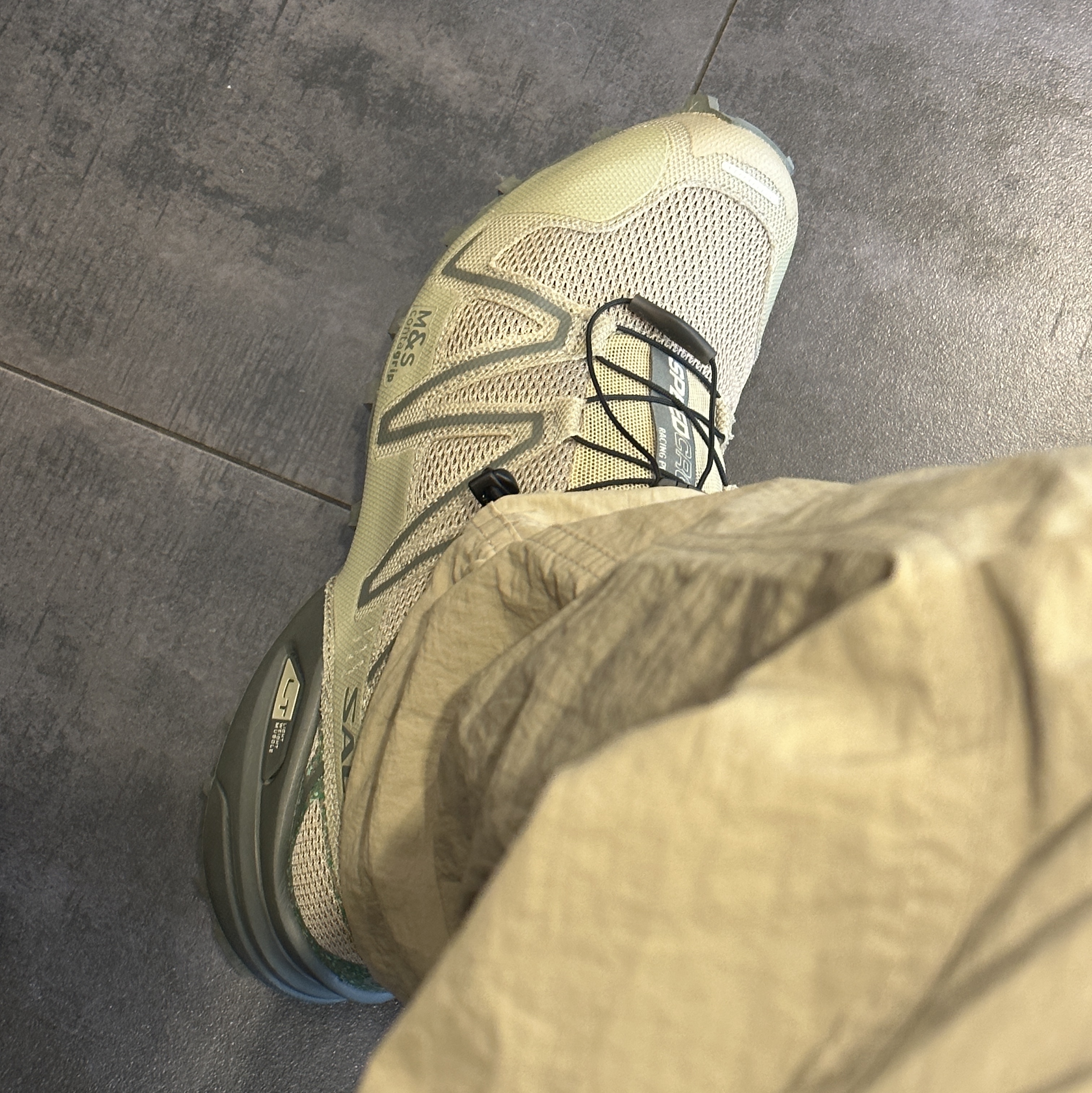Salomon Speedcross 3 Mindful Gray Green 착용 스타일