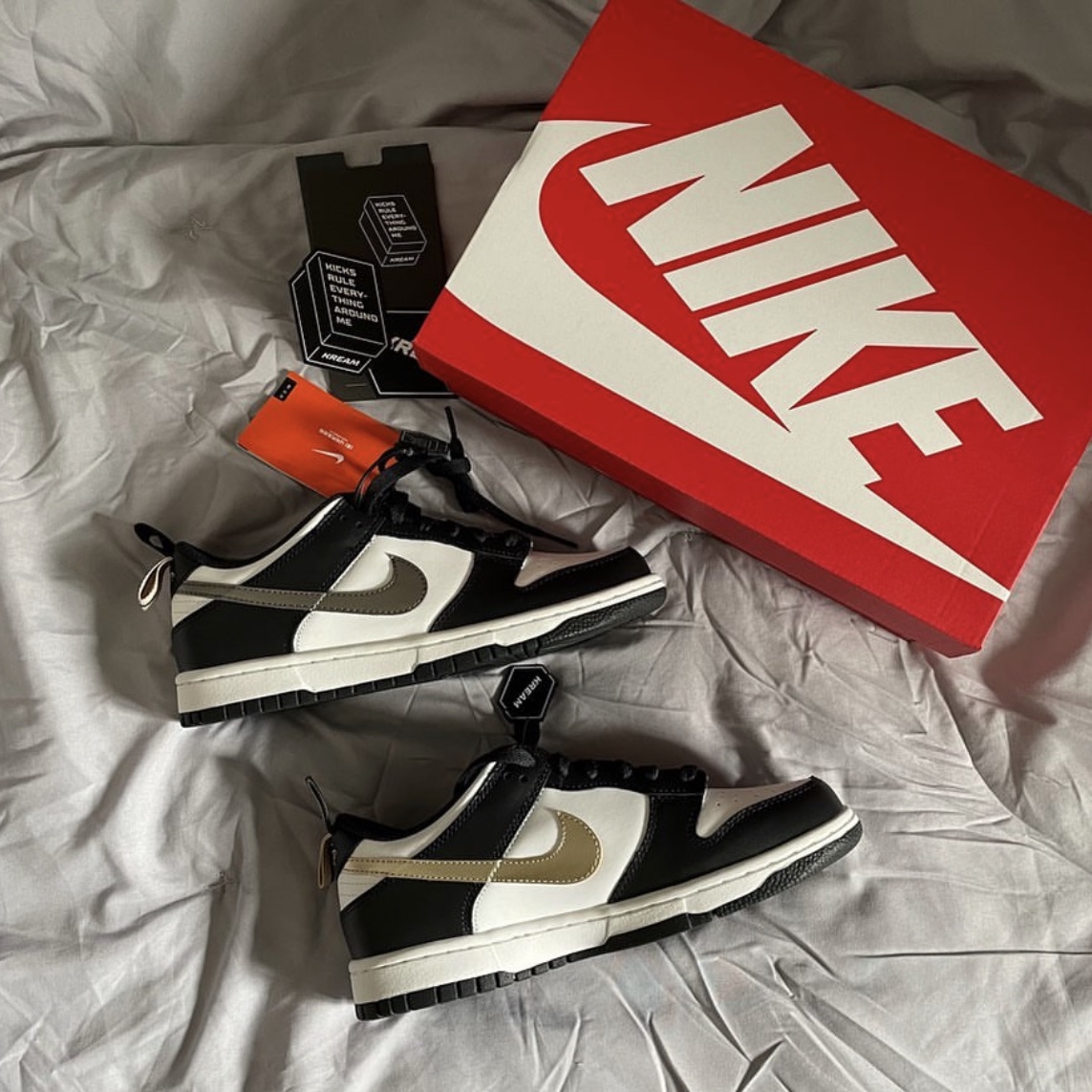 (GS) Nike Dunk Low SE Off Noir Summit White Metallic Pewter 착용 스타일