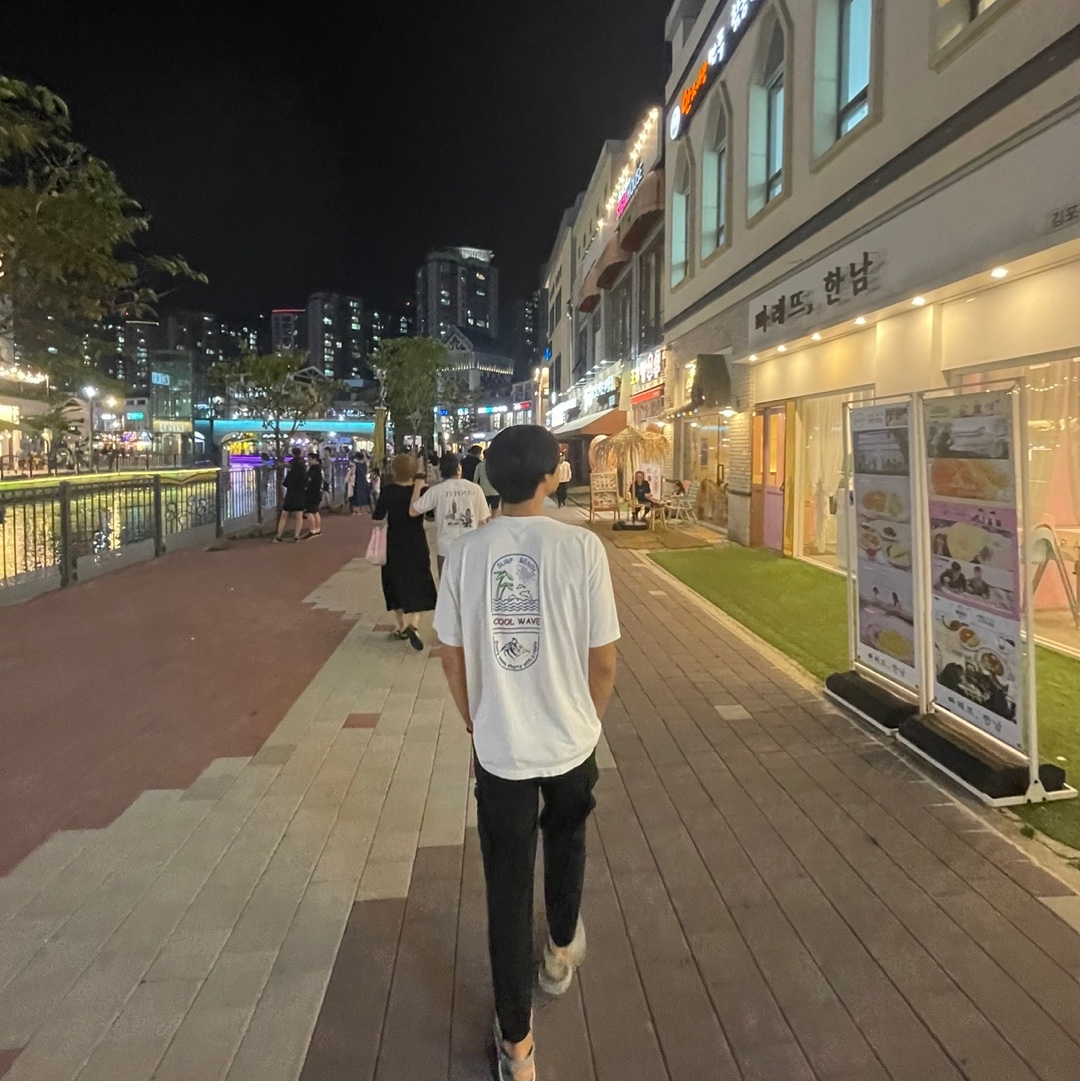 Crocs Lightride 360 Clog Light Grey, Nike ACG Smith Summit Cargo Pants Black - Asia 착용 스타일