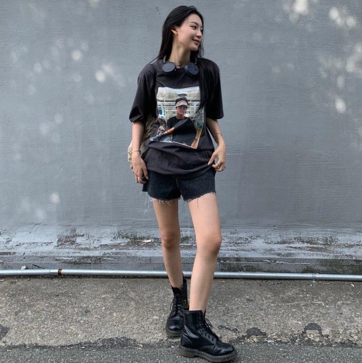 Dr. Martens Jadon Boots Black 착용 스타일