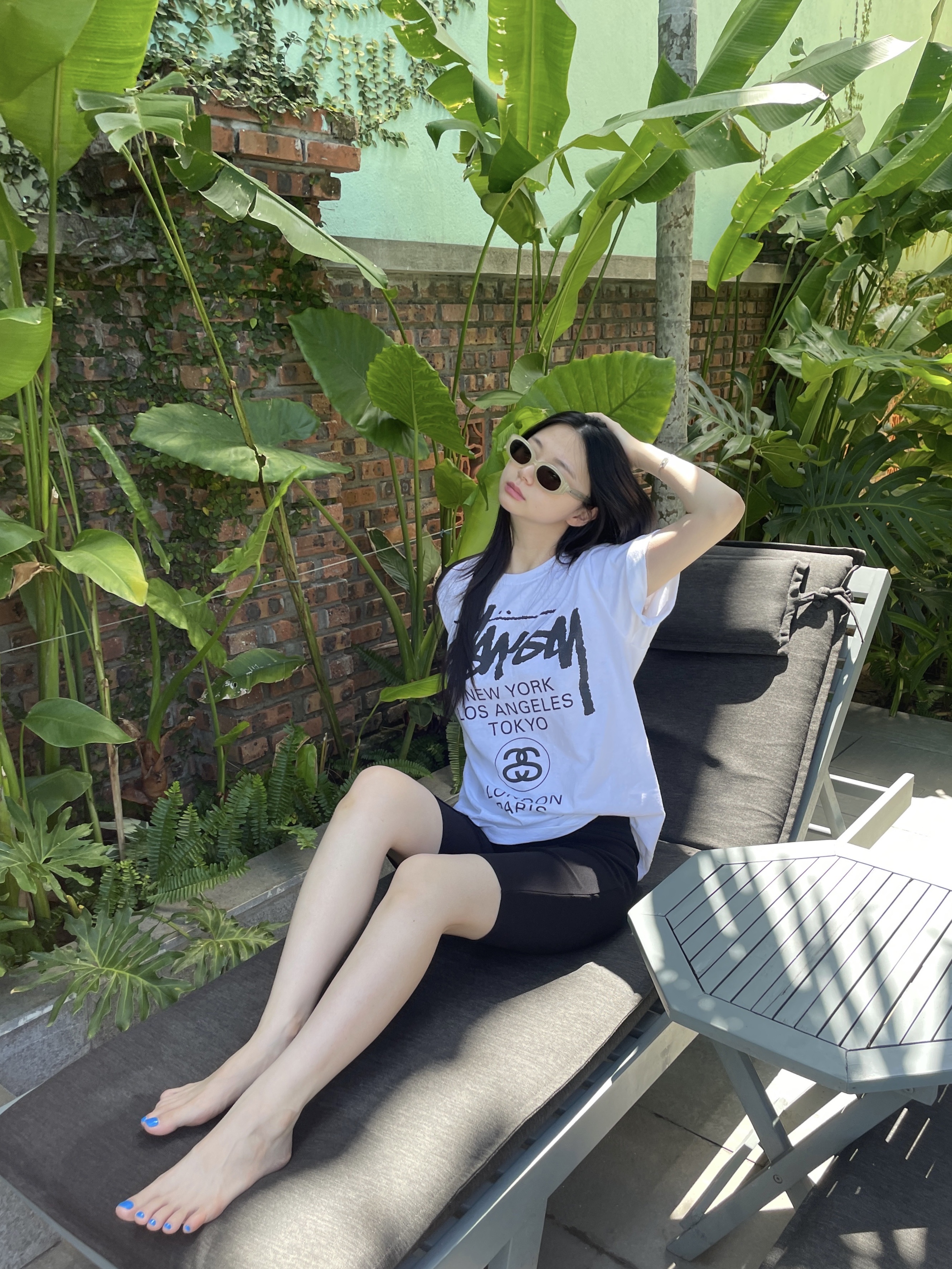 Stussy World Tour T-Shirt White 2023 착용 스타일 - 1