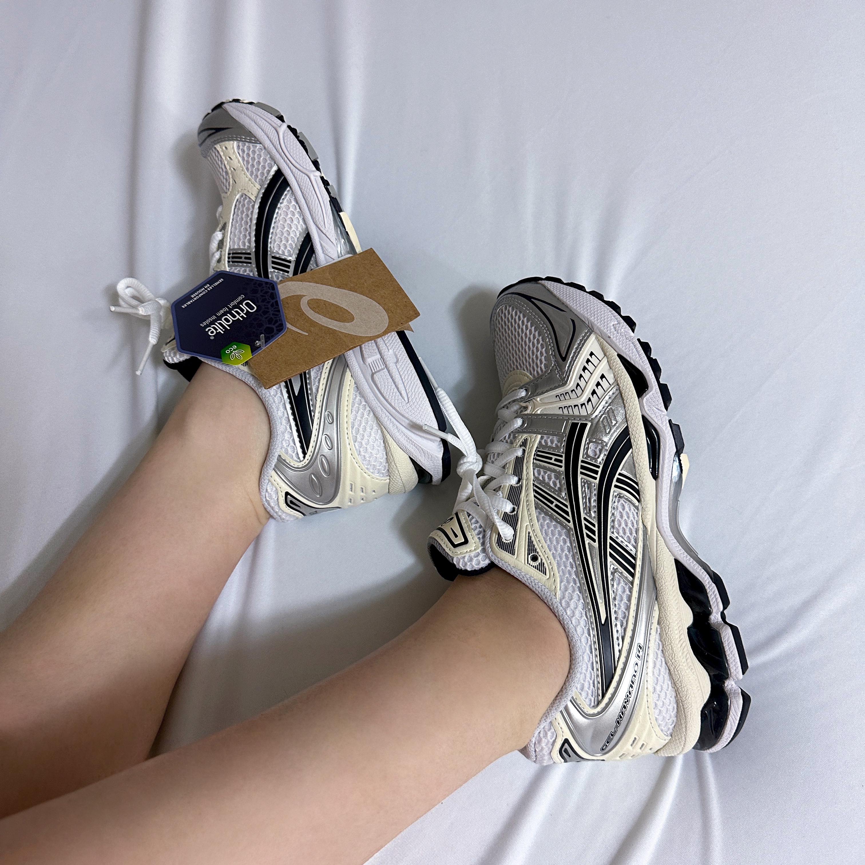 (W) Asics Gel-Kayano 14 White Midnight 착용 스타일 - 1