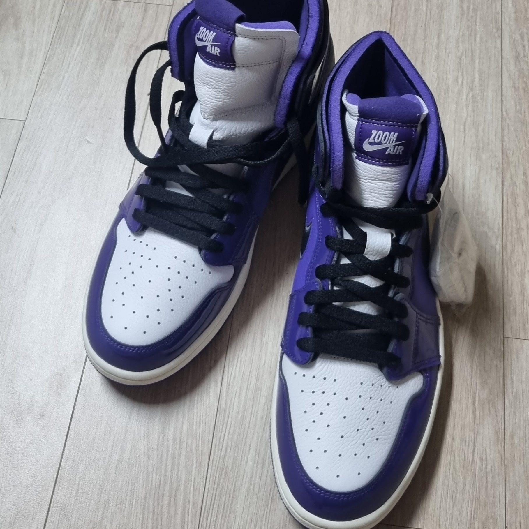 (W) Jordan 1 Zoom Air CMFT Purple Black 착용 스타일