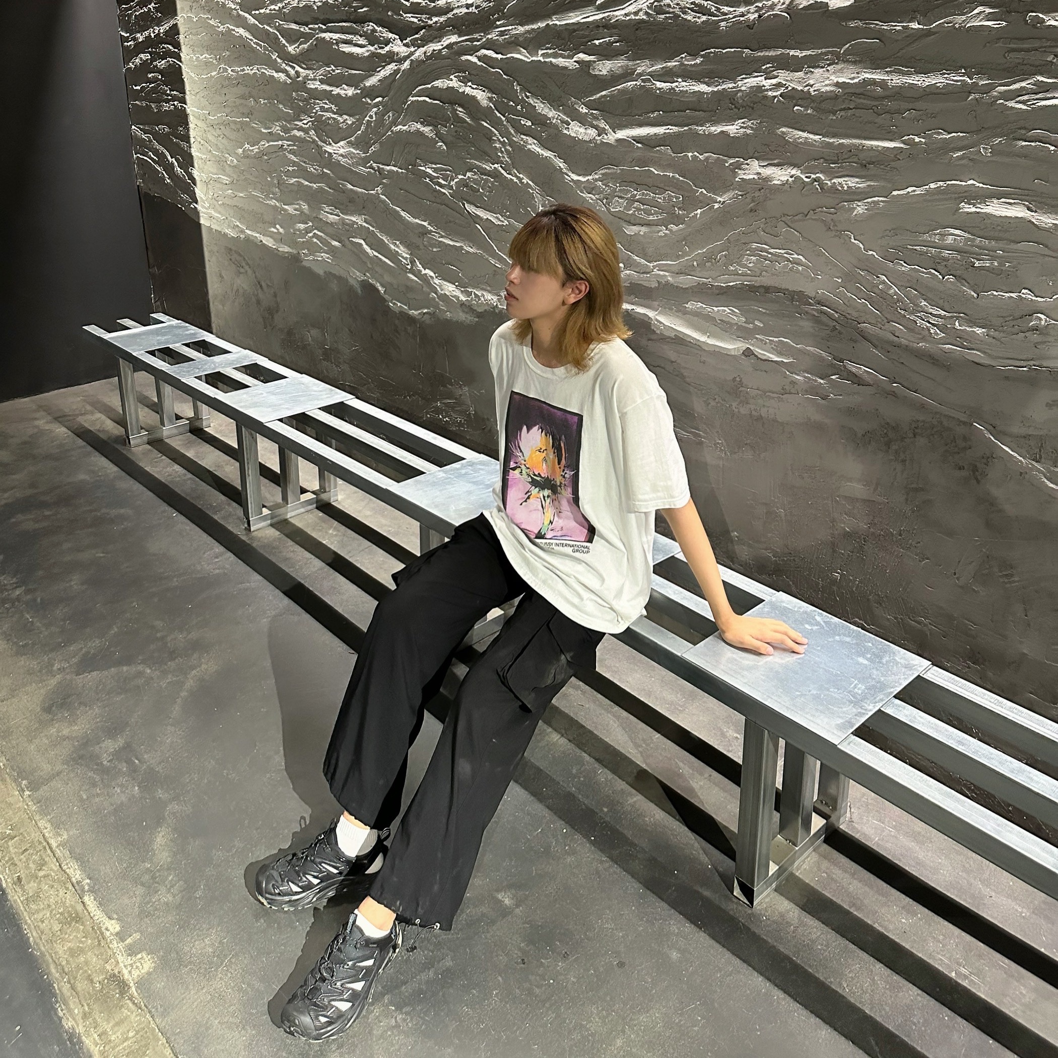 Hoka Hopara Black, Stussy Young Organics T-Shirt White 착용 스타일 - 2