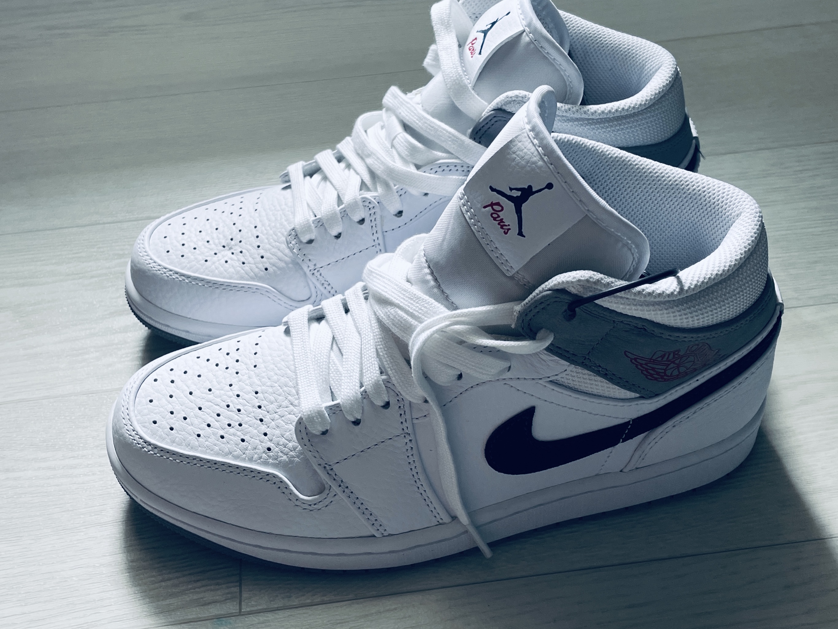 Jordan 1 Mid Paris 착용 스타일