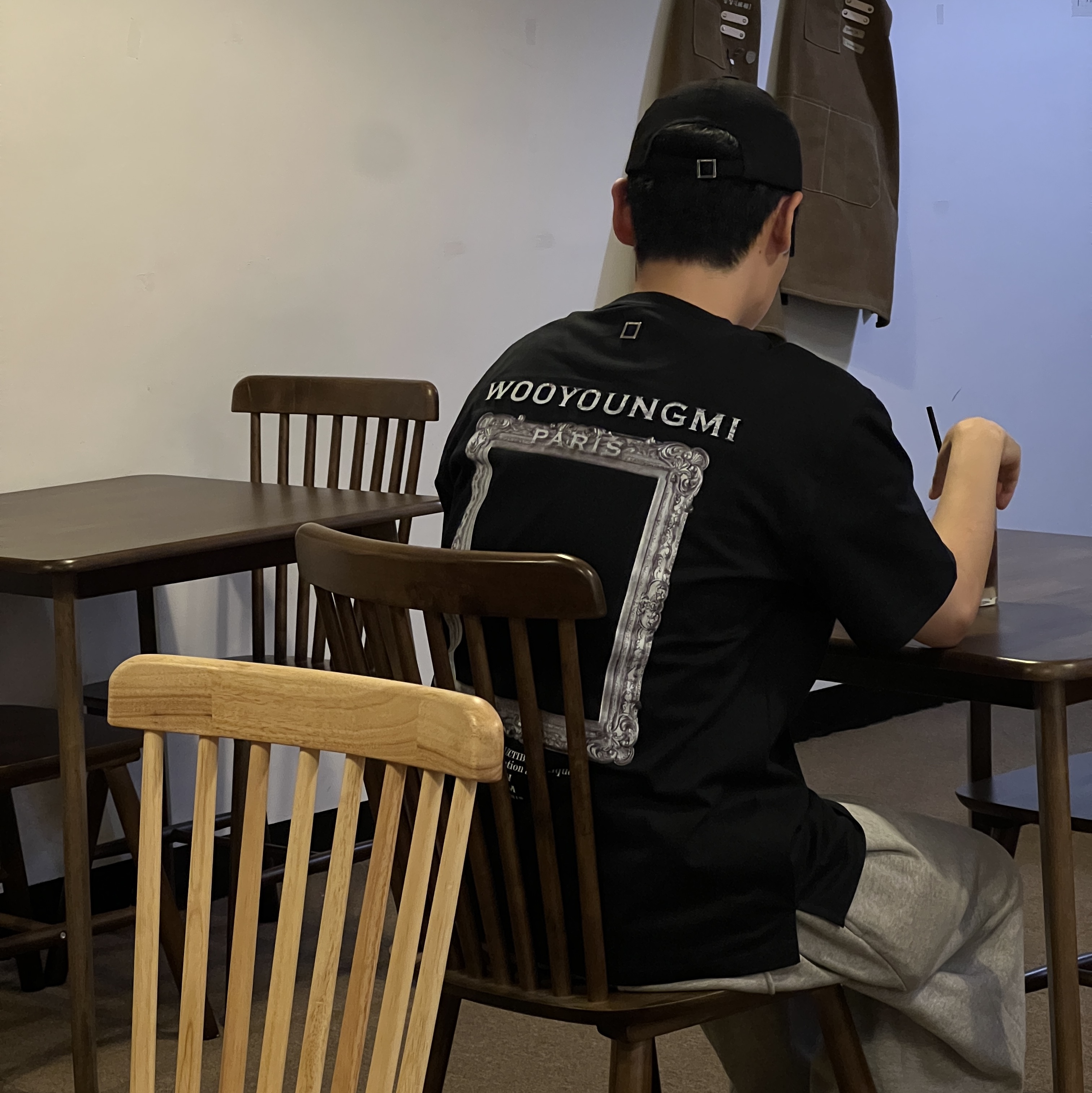 Wooyoungmi Cordura Embroidered Ball Cap Black - 22FW, Wooyoungmi Frame Back Logo T-Shirt Black - 23SS 착용 스타일
