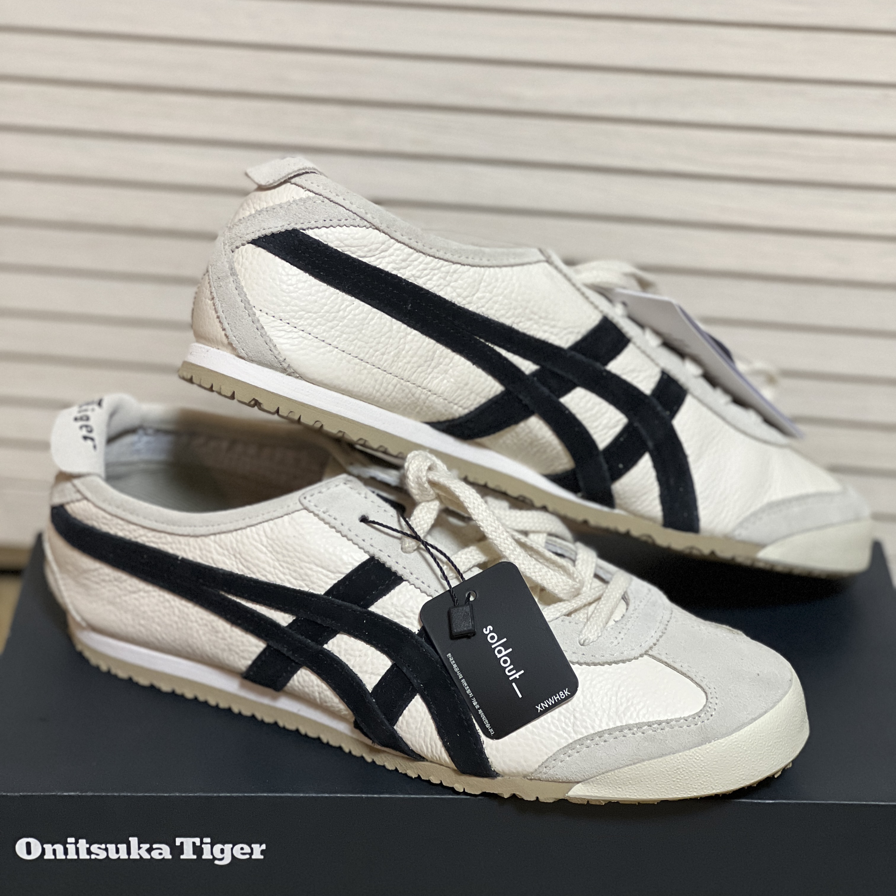 Onitsuka Tiger Mexico 66 Vintage White Black 착용 스타일 - 1