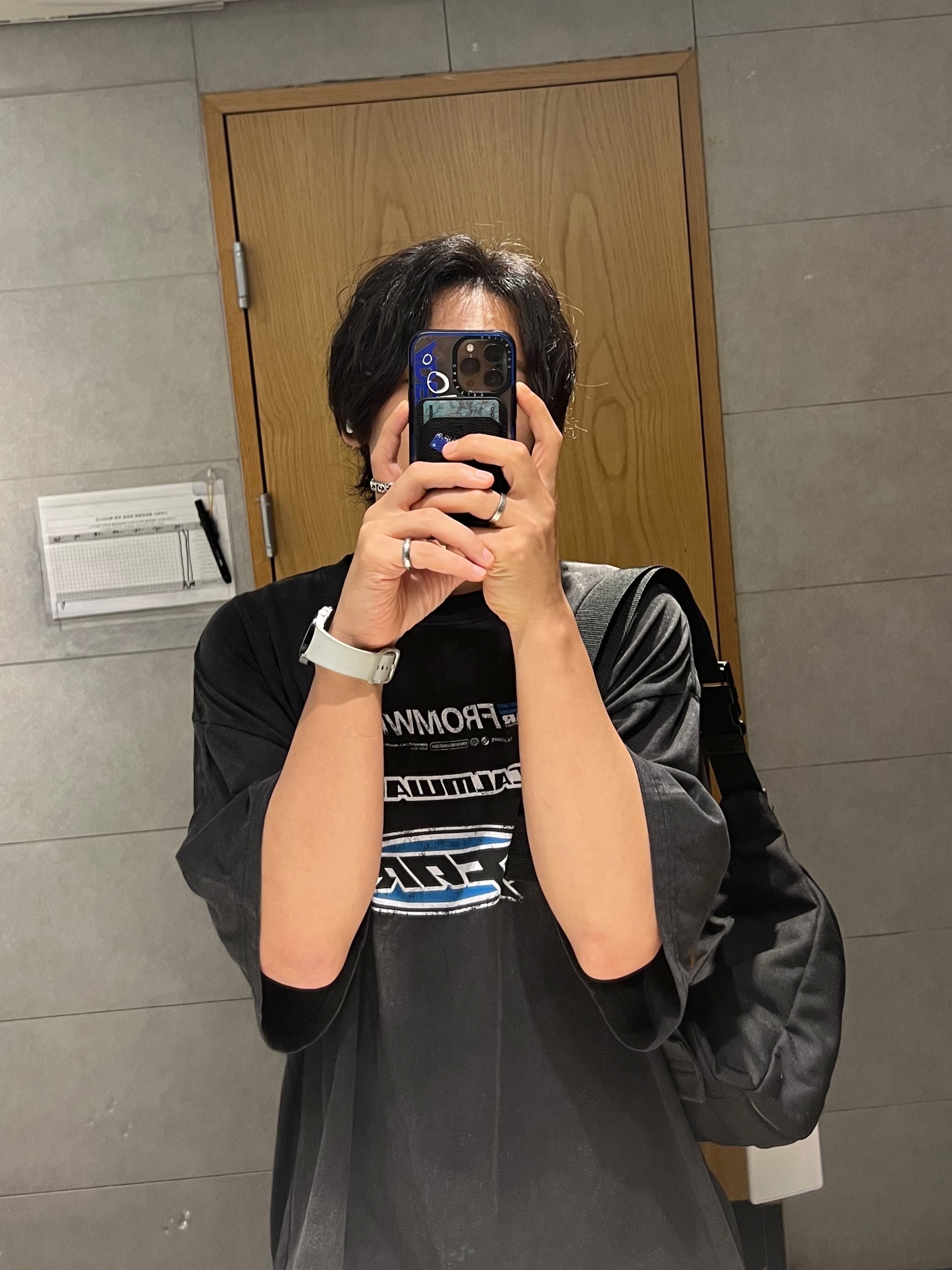 Farfromwhat Far Washed Logo T-Shirt Black, Casetify x Ader Error iPhone Sticker Magsafe Case Clear 착용 스타일