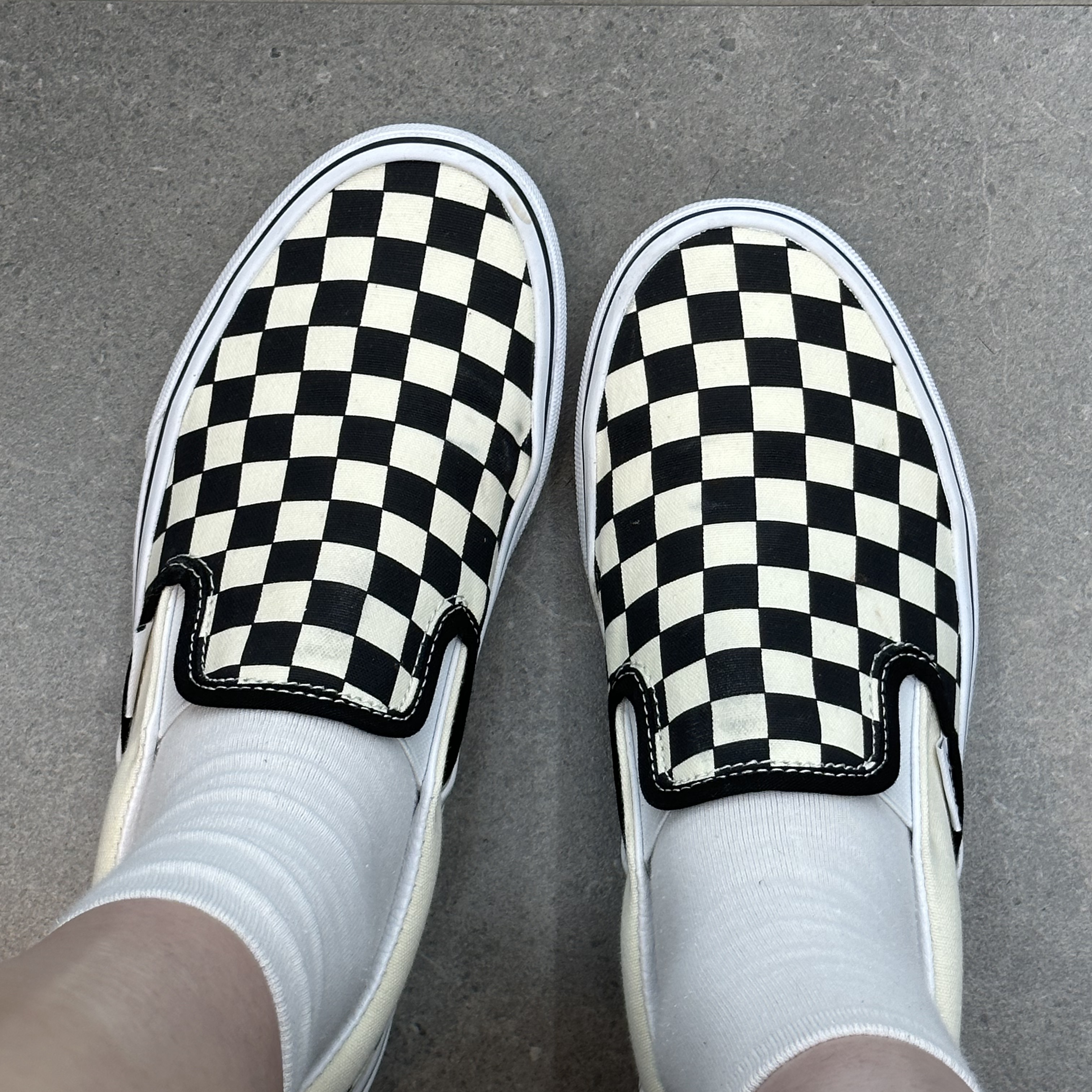 Vans Slip-On Checkerboard 착용 스타일