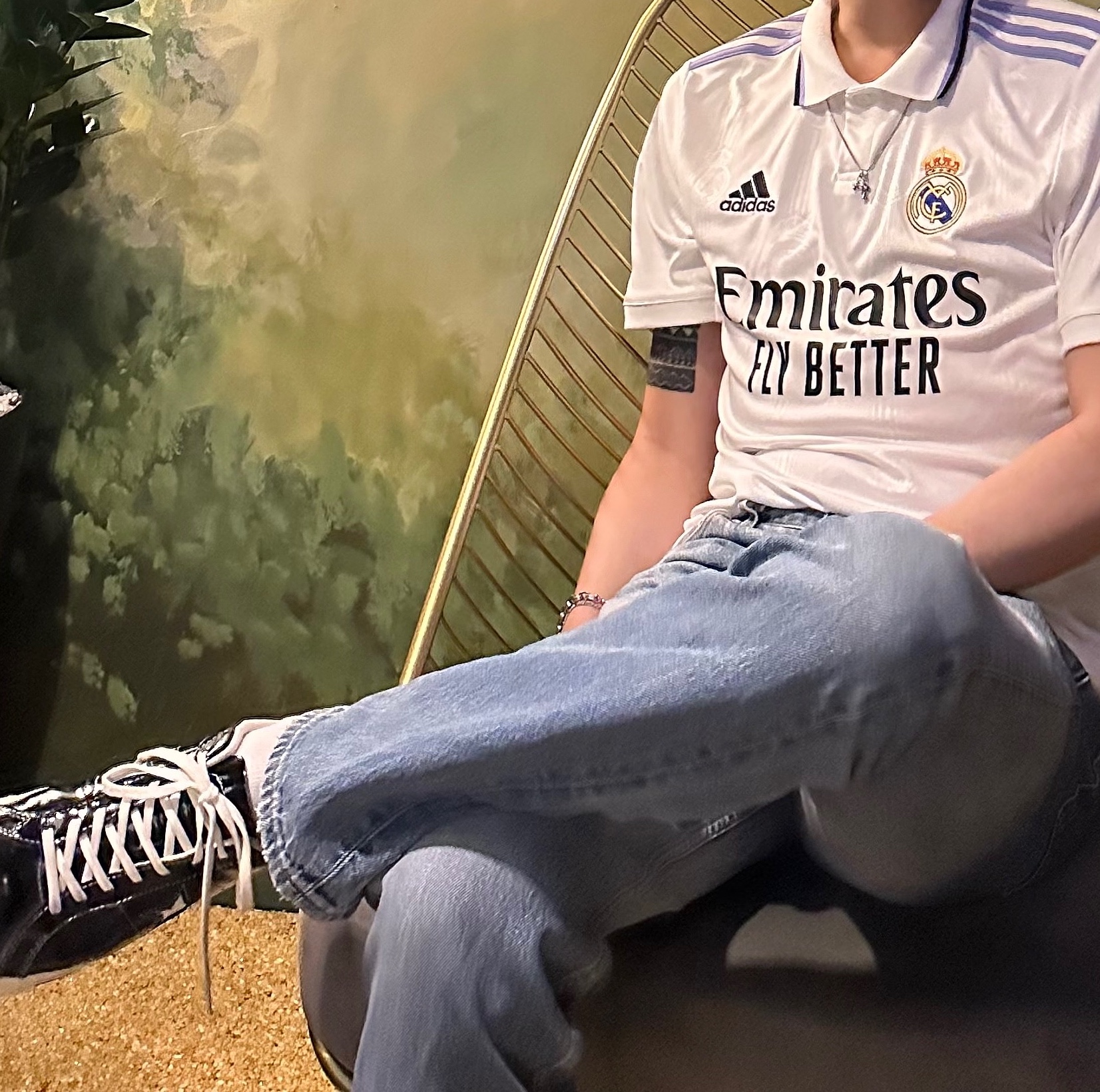 Adidas Real Madrid 2022/23 Home Jersey White - KR Sizing (Non Marking Ver.), Converse One Star Ox Black 착용 스타일 - 2