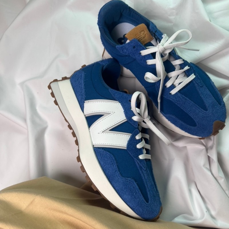 (W) New Balance 327 Atlantic Blue 착용 스타일 - 1