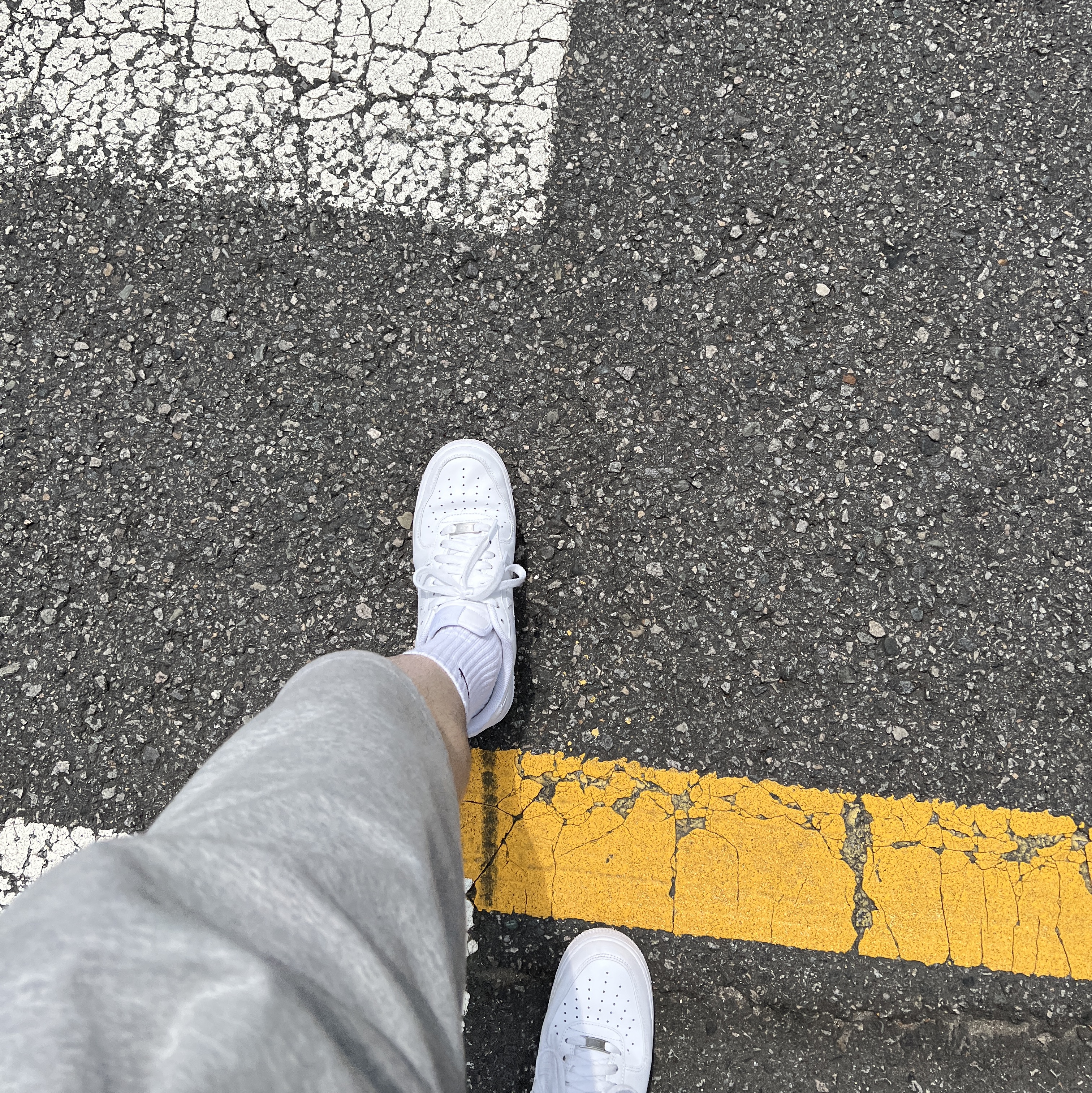 Nike Air Force 1 '07 Low White 착용 스타일 - 2