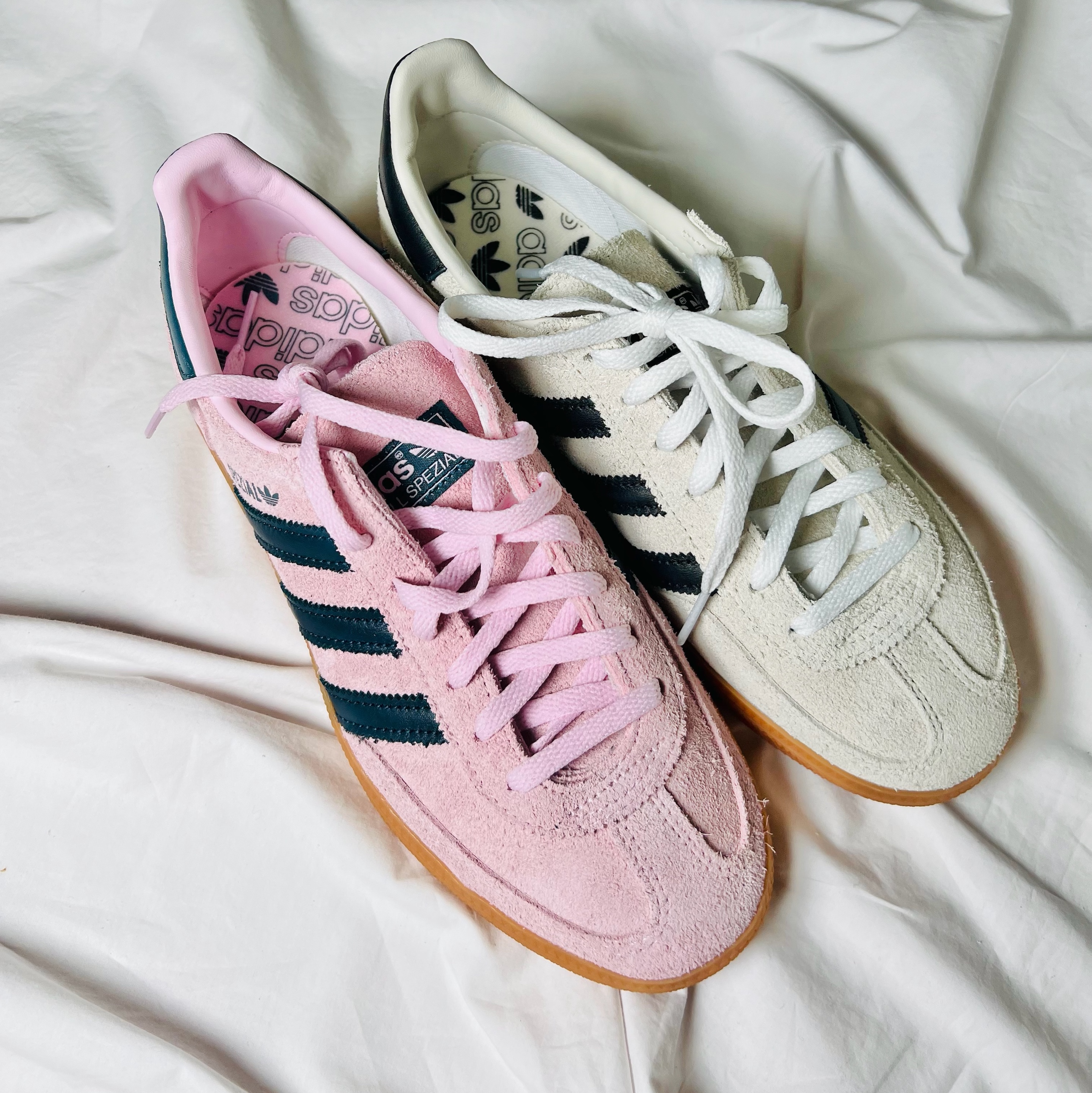 (W) Adidas Spezial Handball Aluminium Core Black, (W) Adidas Spezial Handball Clear Pink 착용 스타일 - 2