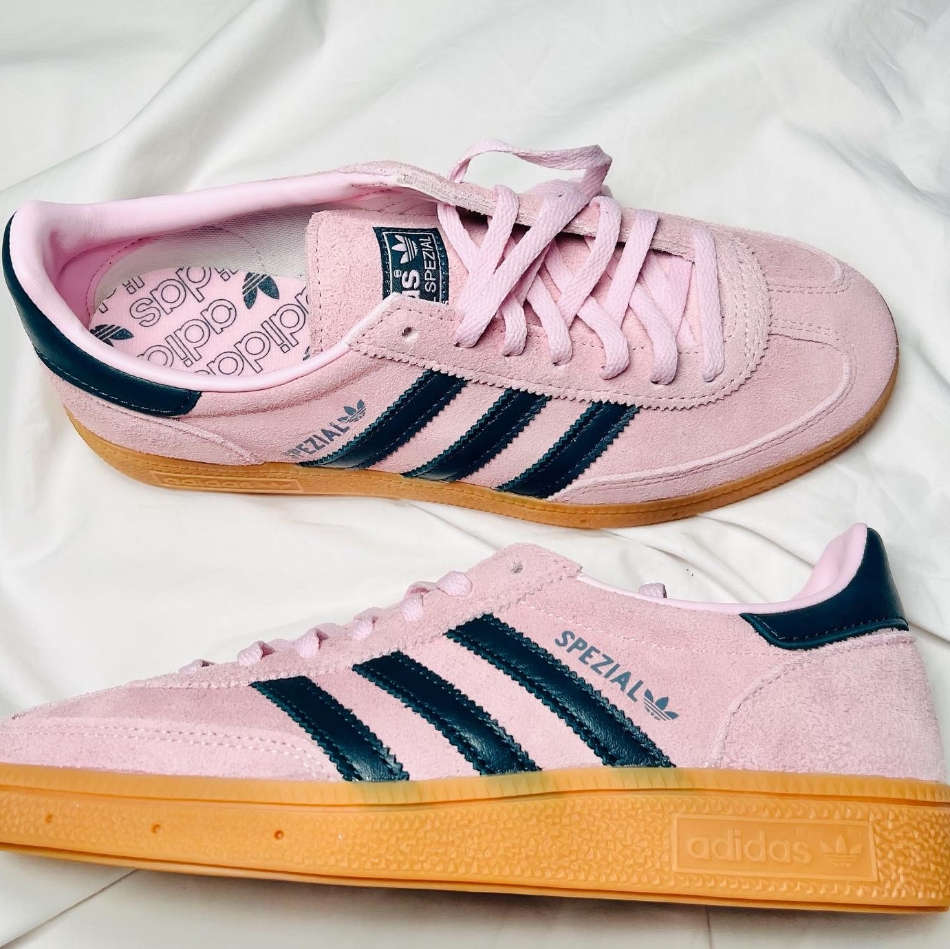 (W) Adidas Spezial Handball Clear Pink 착용 스타일 - 2