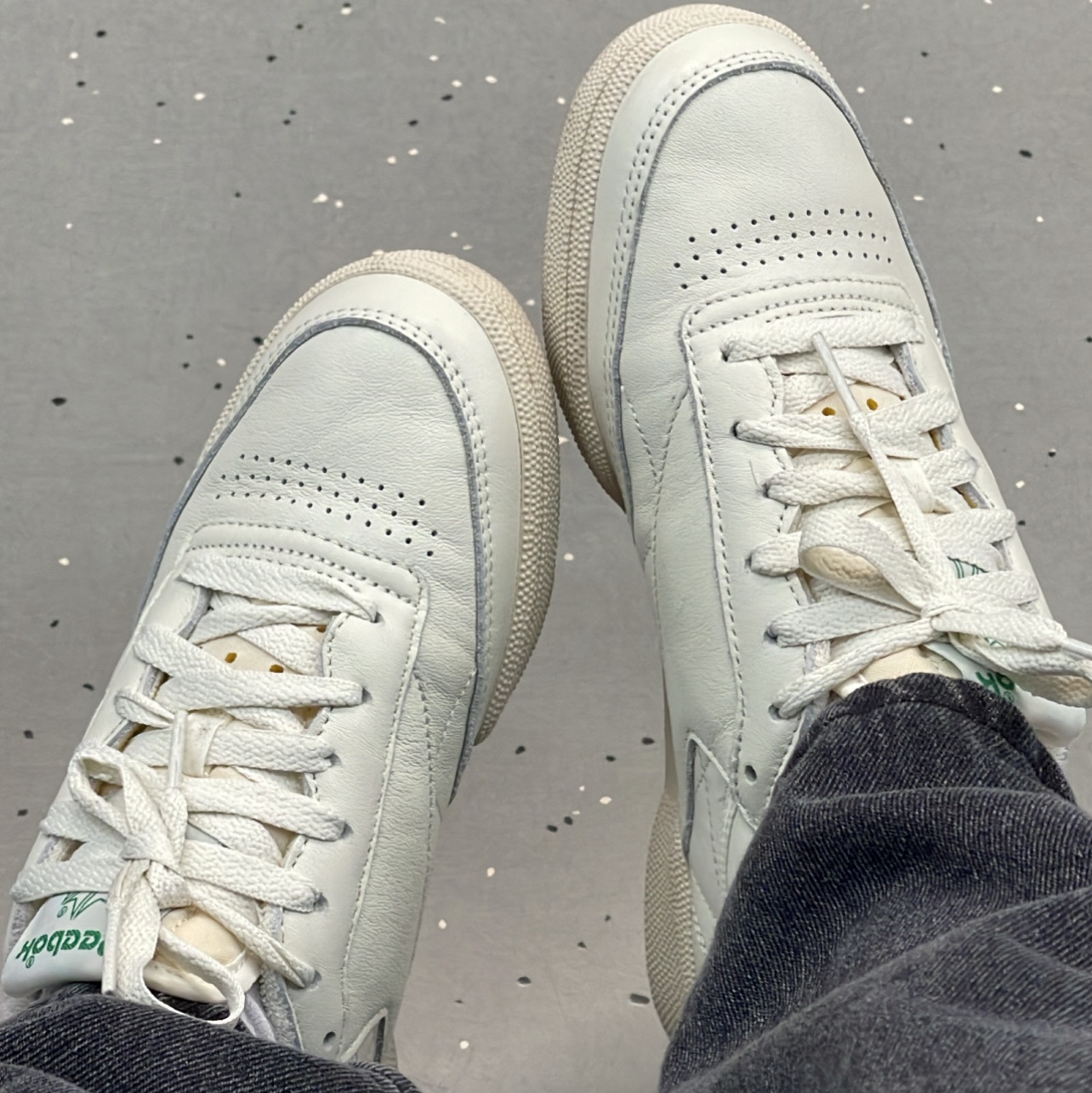 Reebok Club C 85 Vintage Chalk Green 착용 스타일 - 3