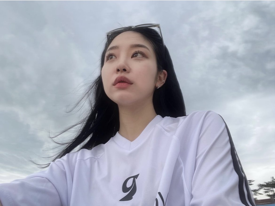Porta Women Football Jersey T-Shirt White, Porta Women Football Jersey T-Shirt Green 착용 스타일