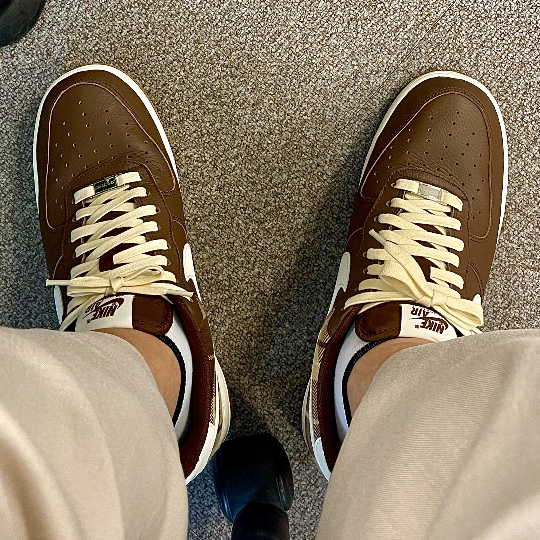 Nike Air Force 1 '07 LX Cacao Wow 착용 스타일