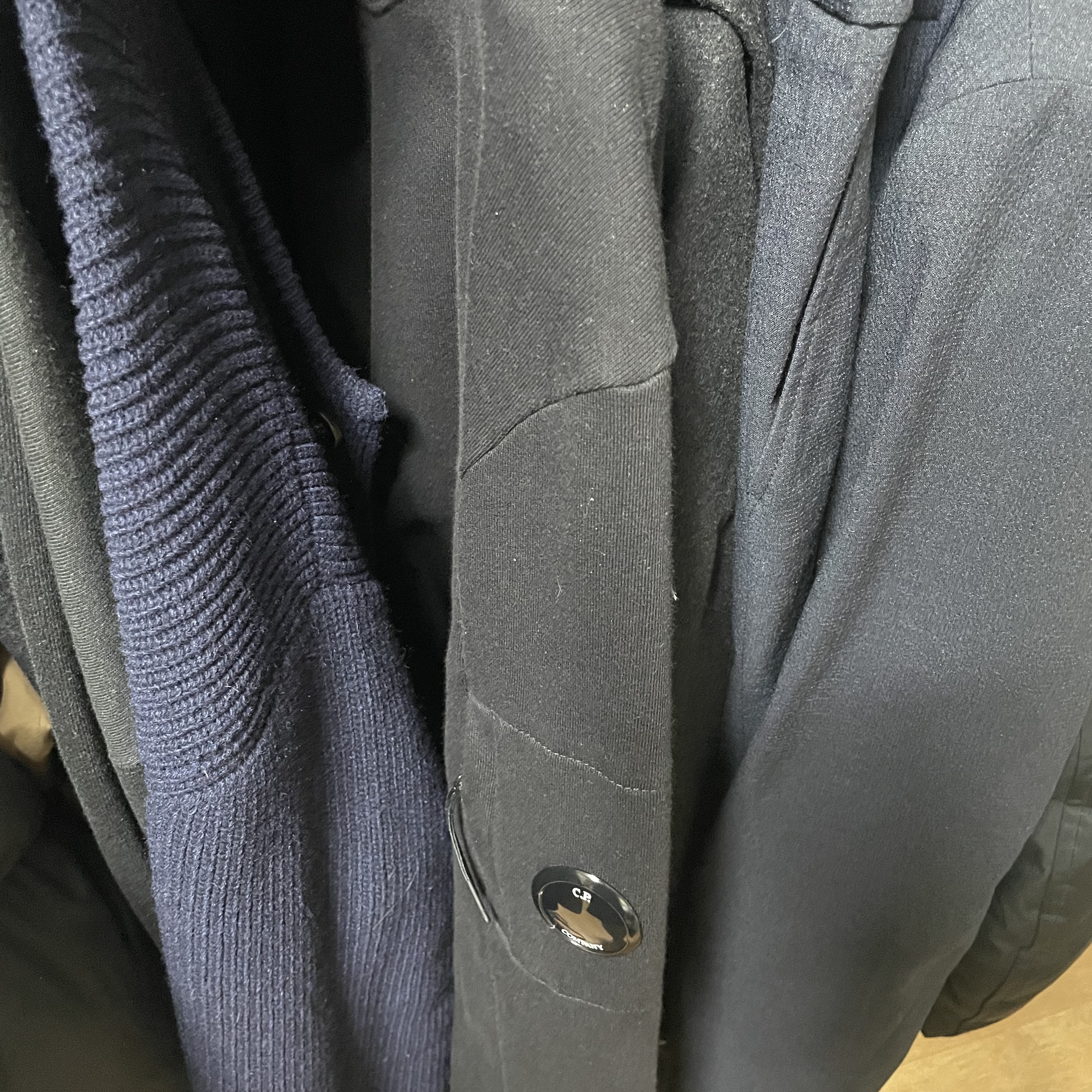 C.P. Company Diagonal Raised Fleece Sweatshirt Black - 22FW 착용 스타일 - 1