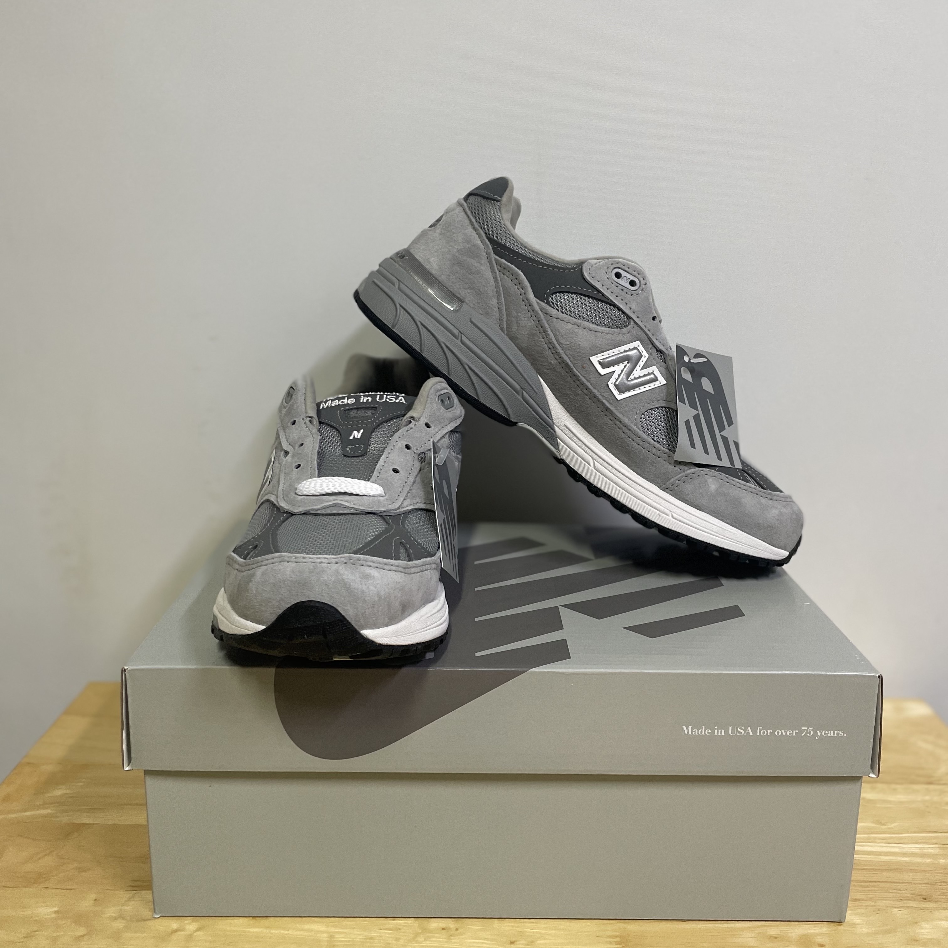 (W) New Balance 993 Made in USA Grey - B Standard, New Balance 992 Made in USA Grey - D Standard 착용 스타일 - 2