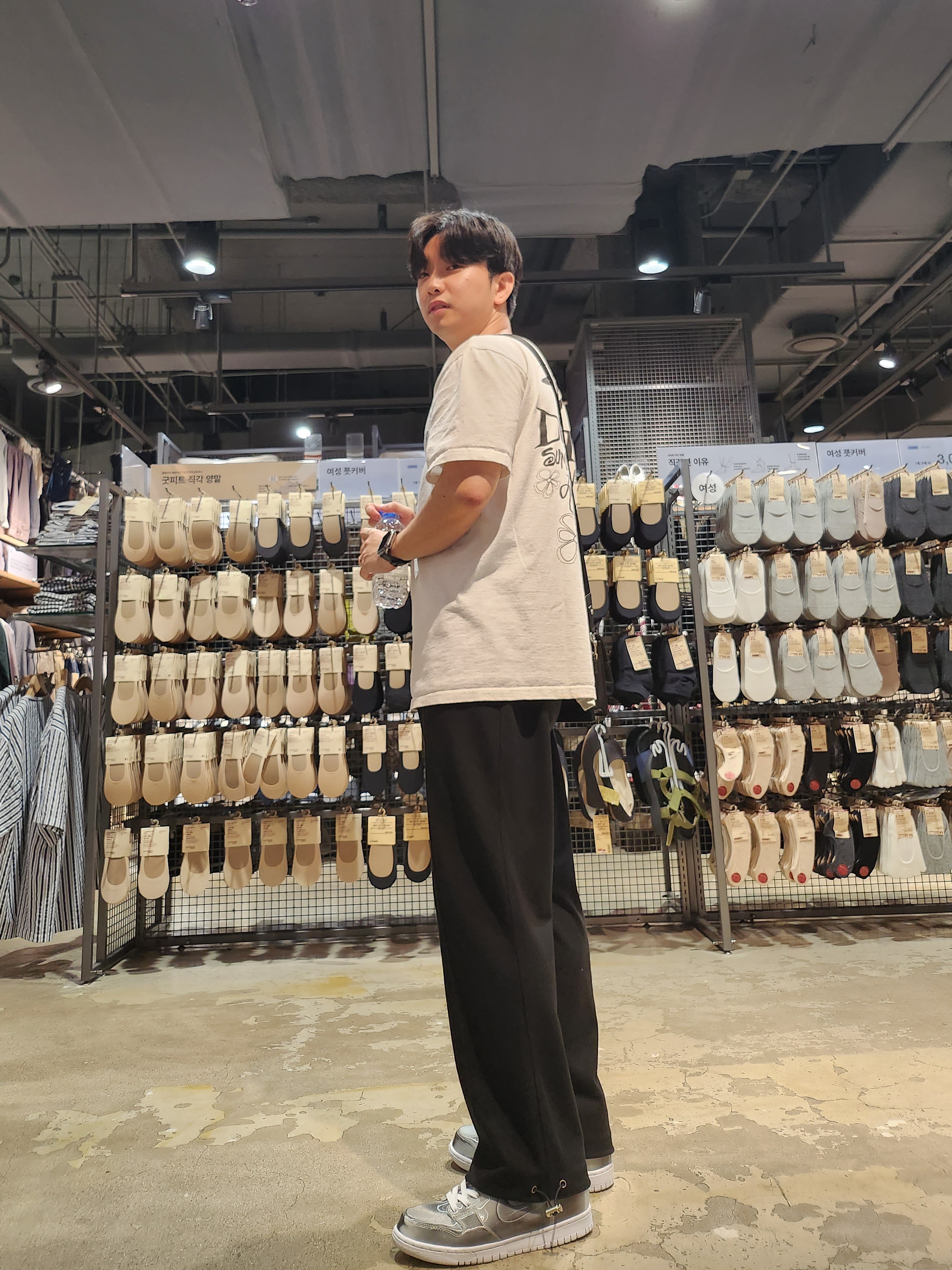 Stussy Summer LB T-Shirt White, Nike x Clot Dunk High Flux 착용 스타일 - 1