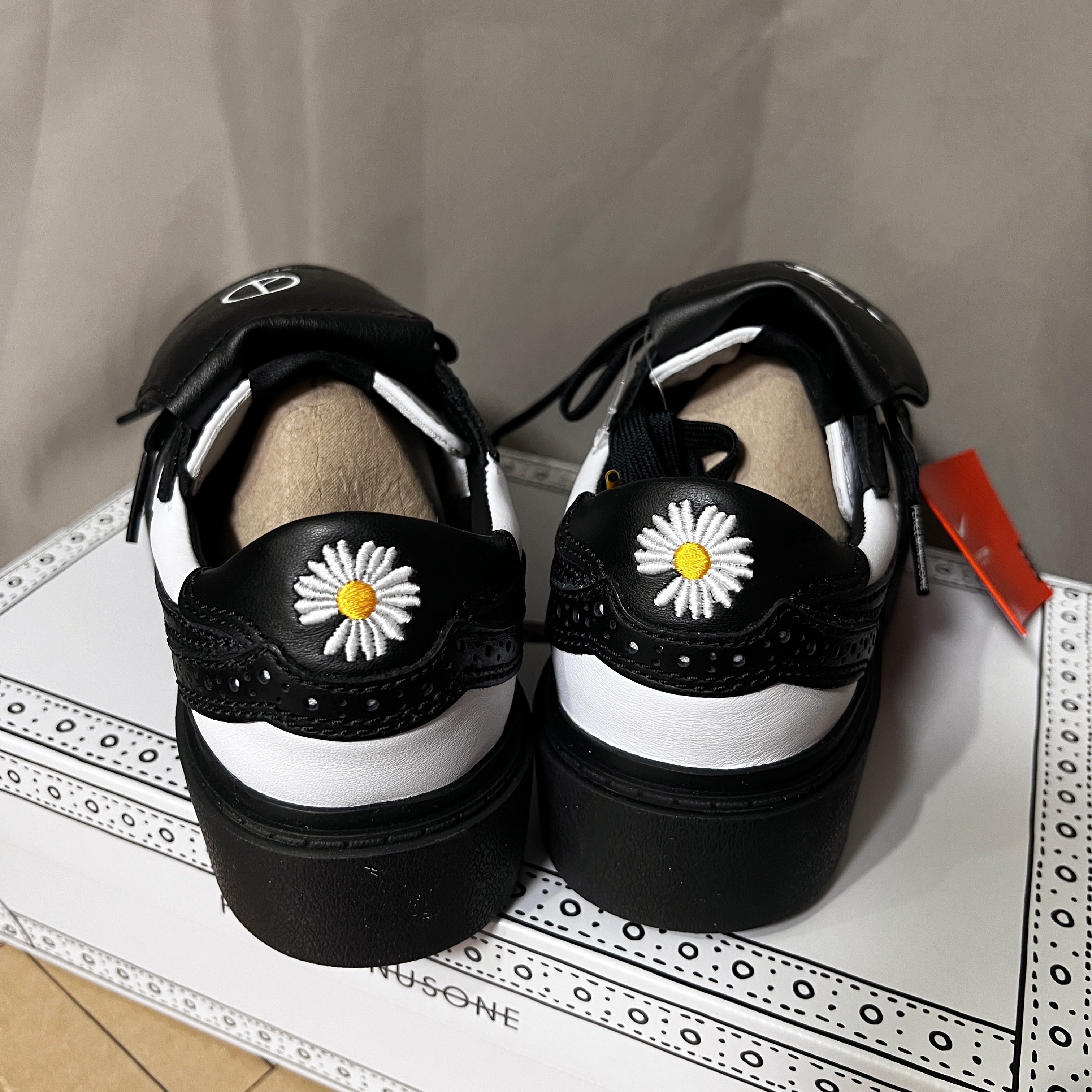 Nike x Peaceminusone Kwondo1 Black and White 착용 스타일 - 2