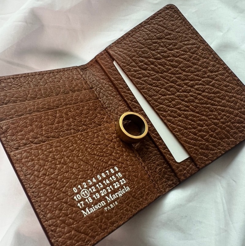 Maison Margiela Bovine Leather Card Holder Toffee 착용 스타일 - 2
