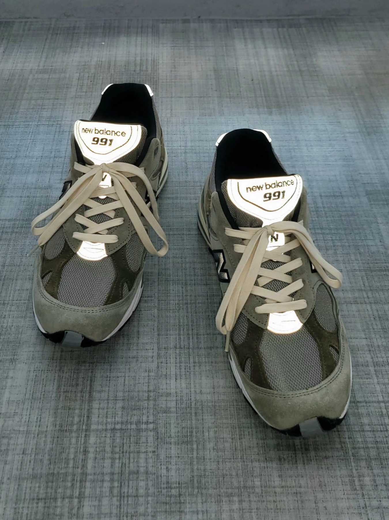 New Balance x JJJJound 991 Made in UK Grey 착용 스타일 - 3