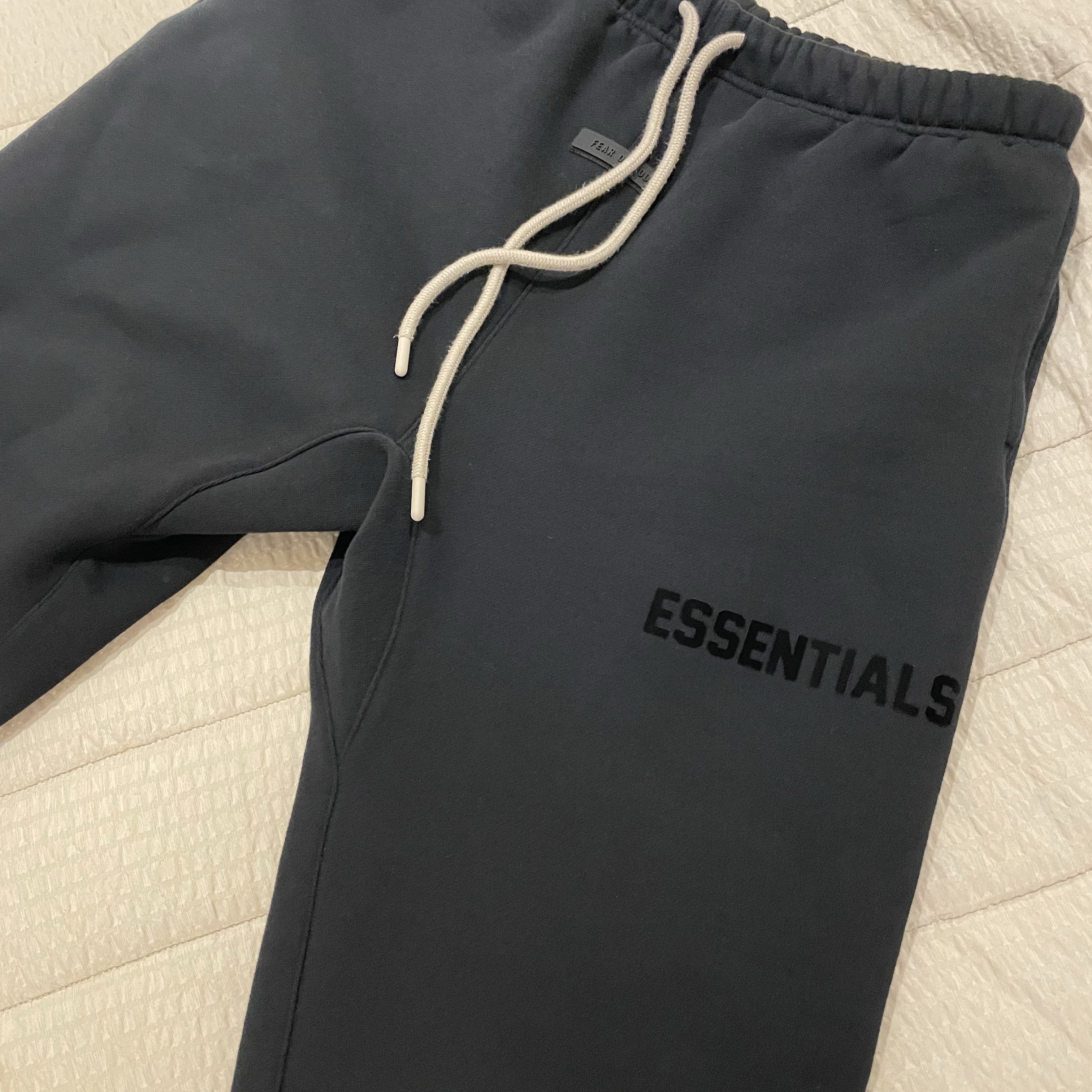 Essentials The Black Collection Sweatpants Black - 23SS 착용 스타일
