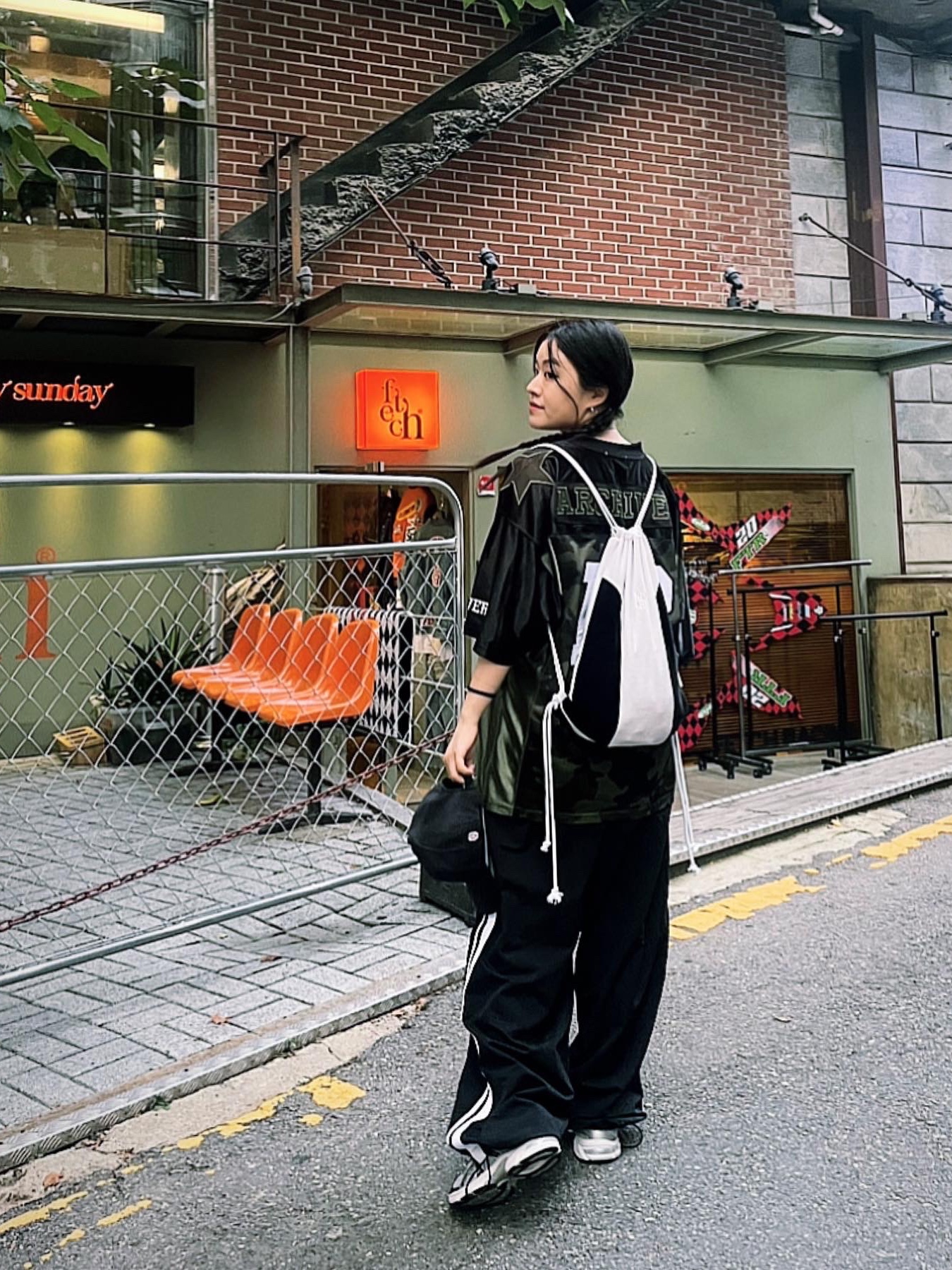 2000Archives Football T-Shirt Black Camo, Asics Gel-1130 White Black 착용 스타일 - 2