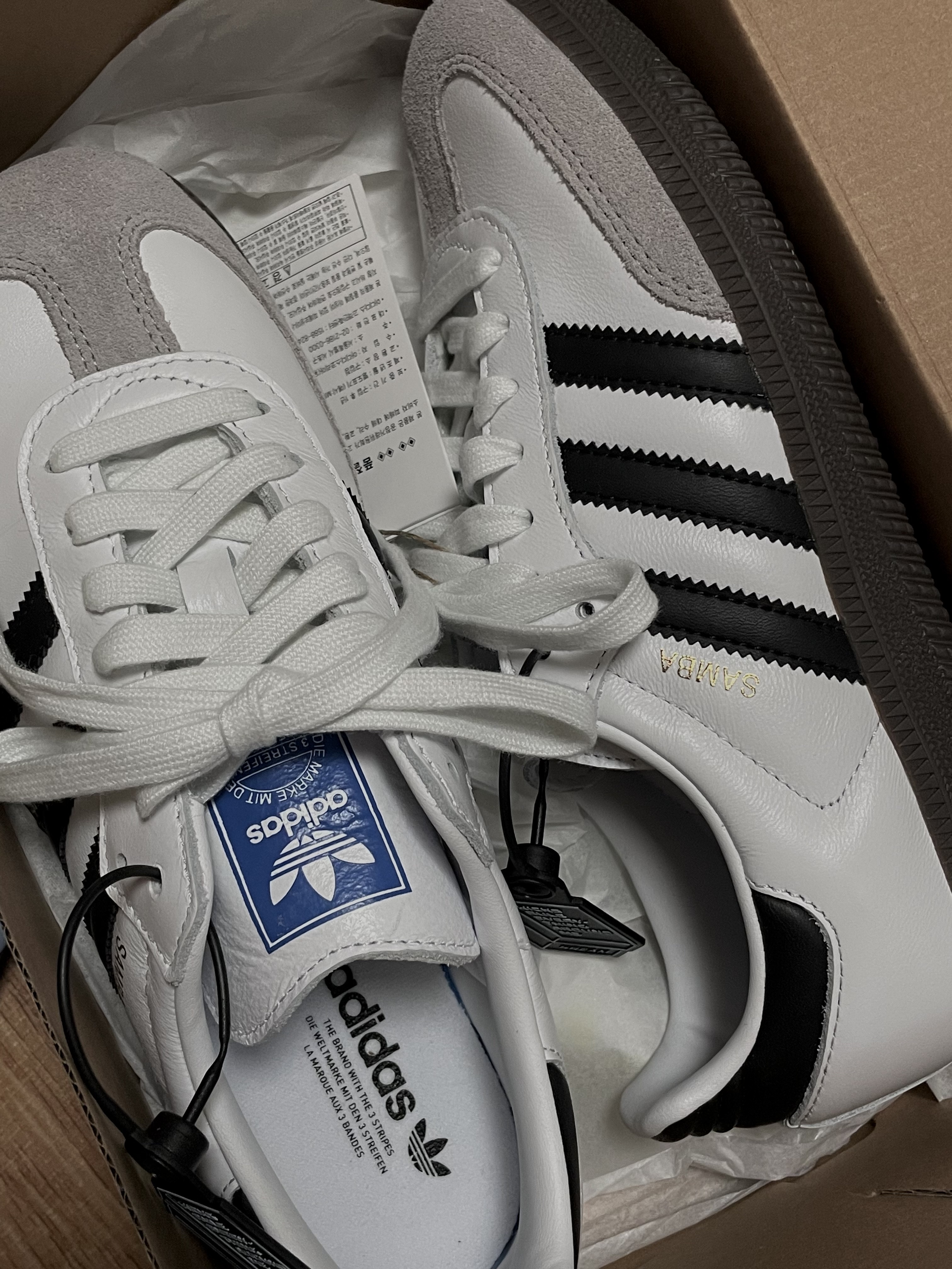 Adidas Samba OG Cloud White 착용 스타일