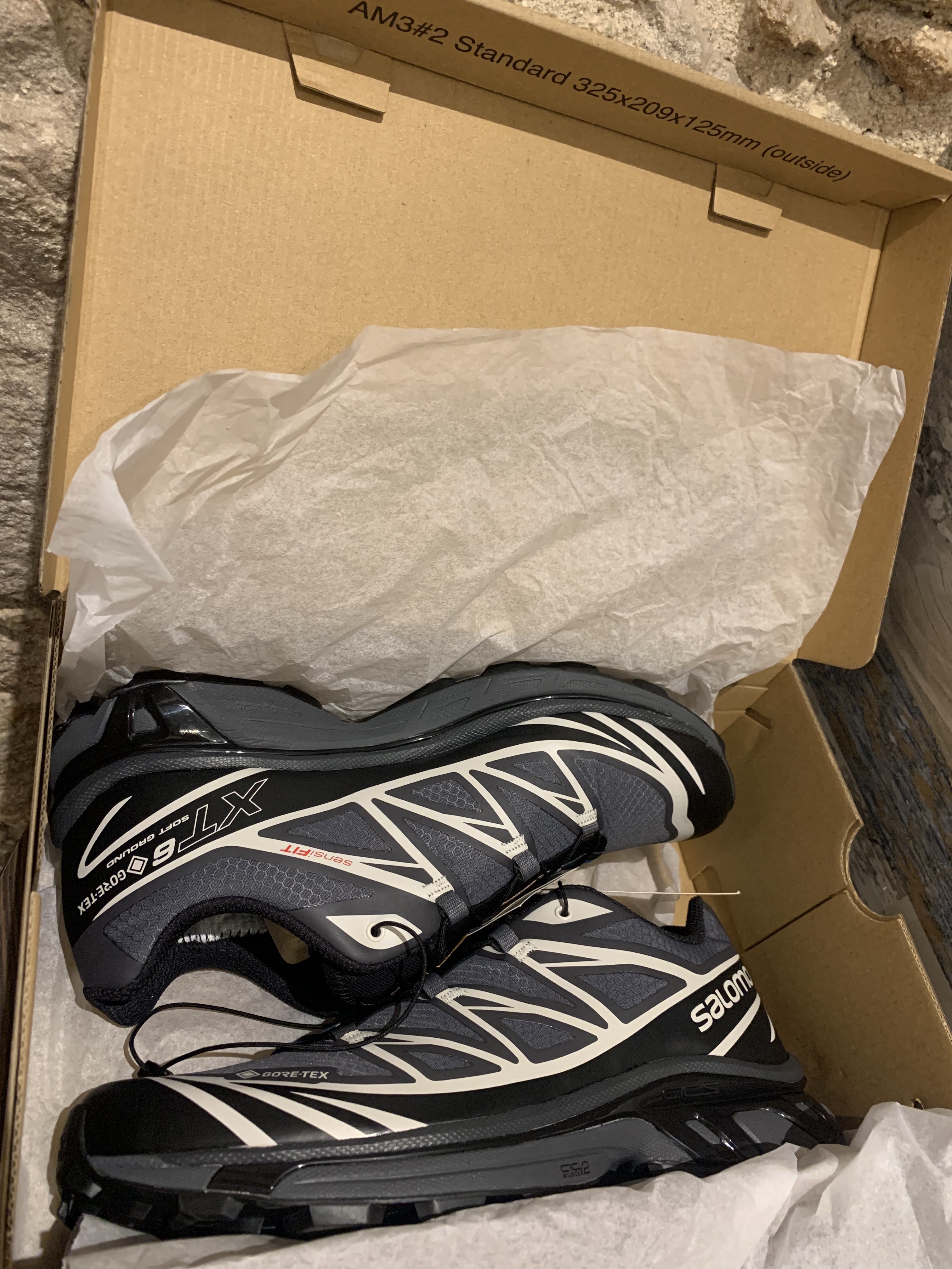 Salomon XT-6 Gore-Tex Black Ebony 착용 스타일 - 3