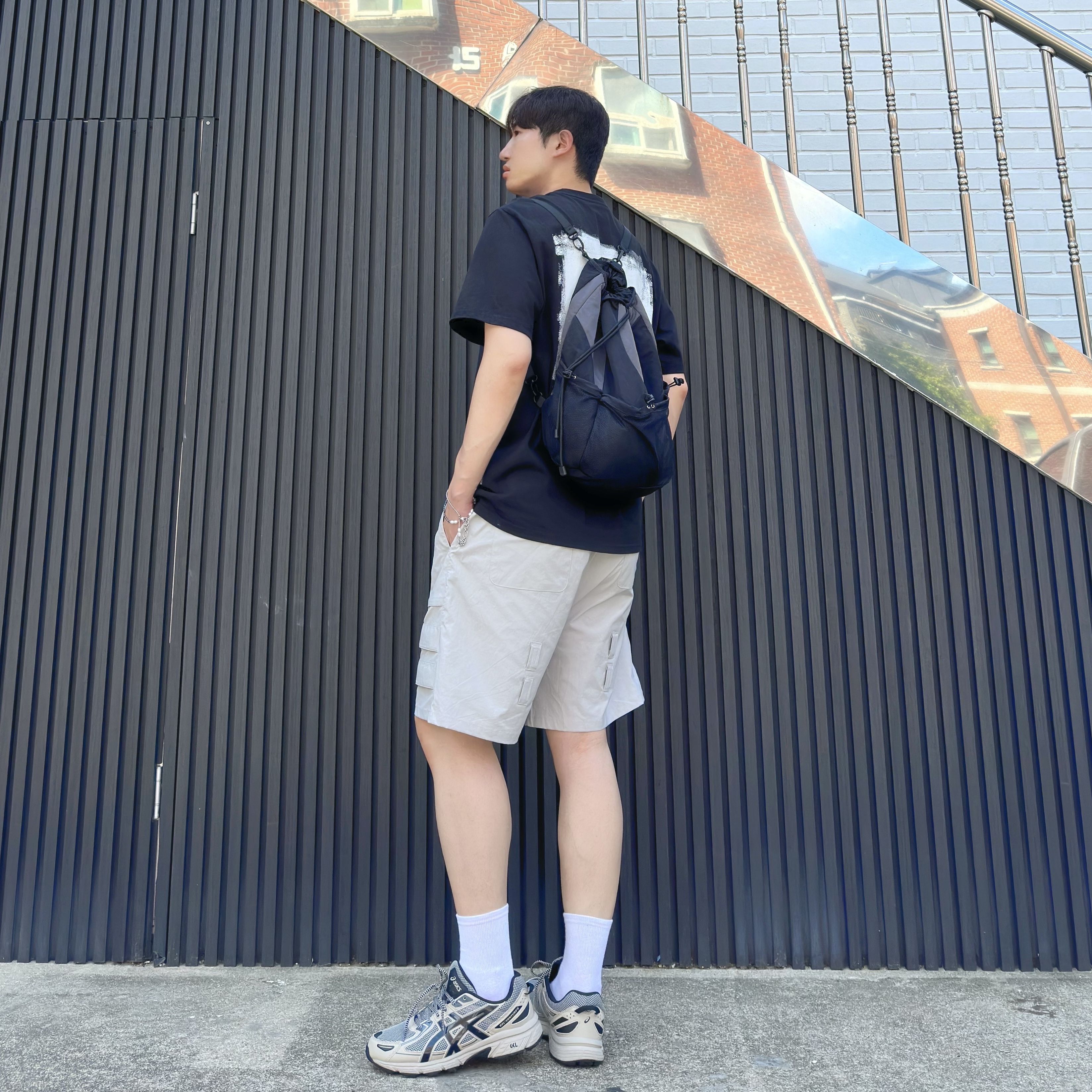 Asics Gel-Venture 6 Feather Grey Black 착용 스타일 - 3