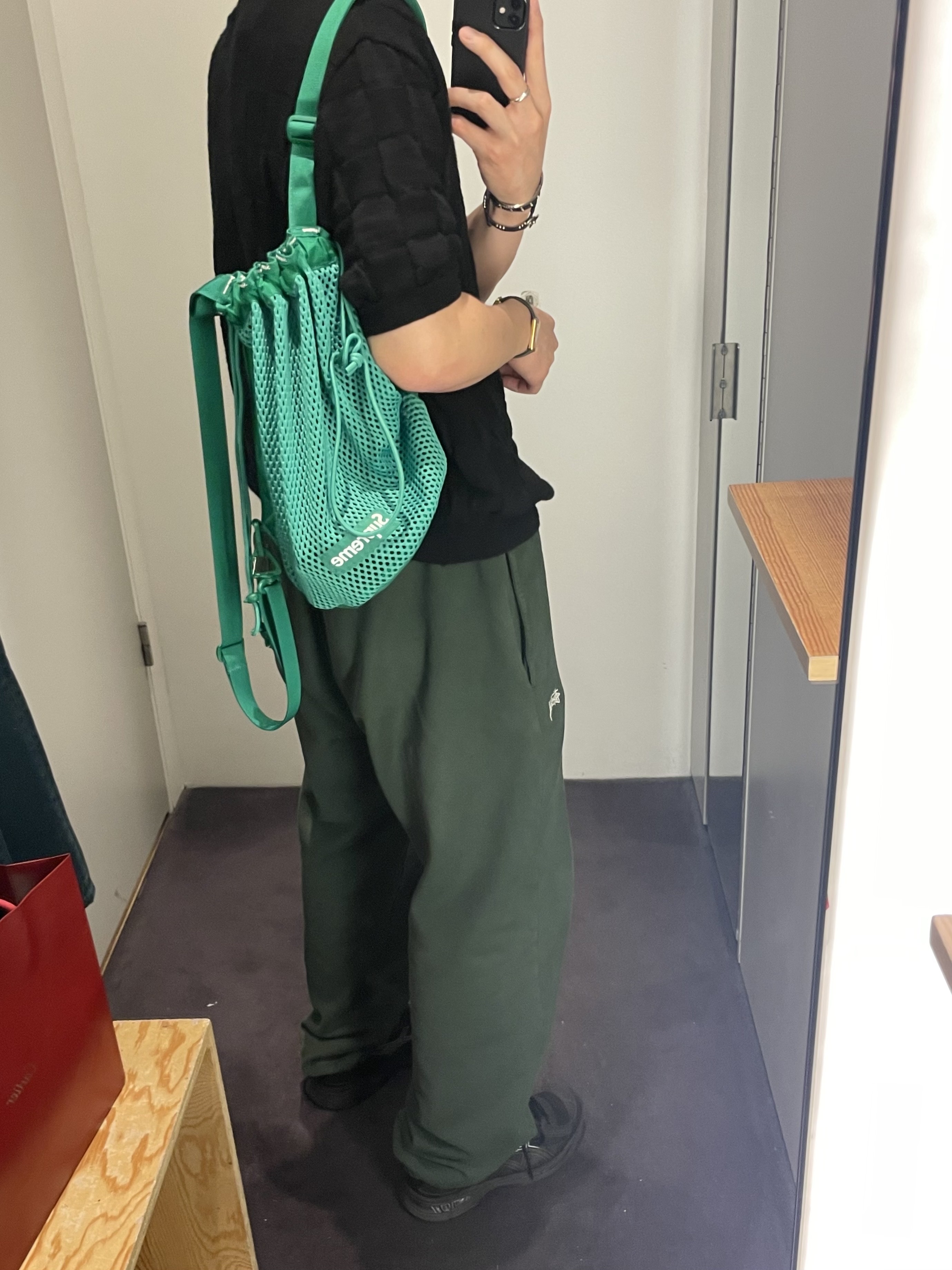 Supreme Mesh Small Backpack Green - 23SS, Stussy Overdyed Stock Logo Pants Forest 착용 스타일