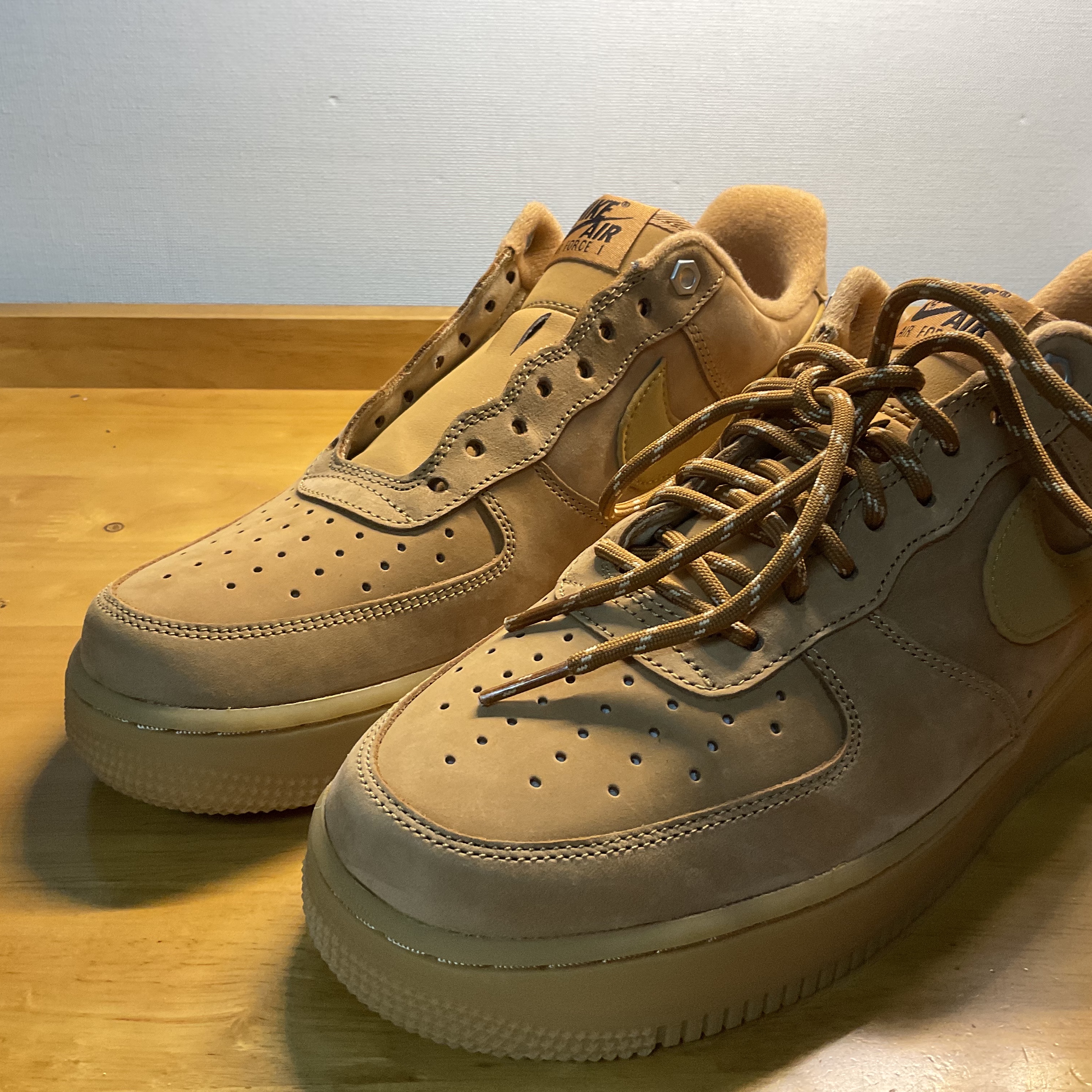 Nike Air Force 1 '07 WB Flax 착용 스타일 - 1