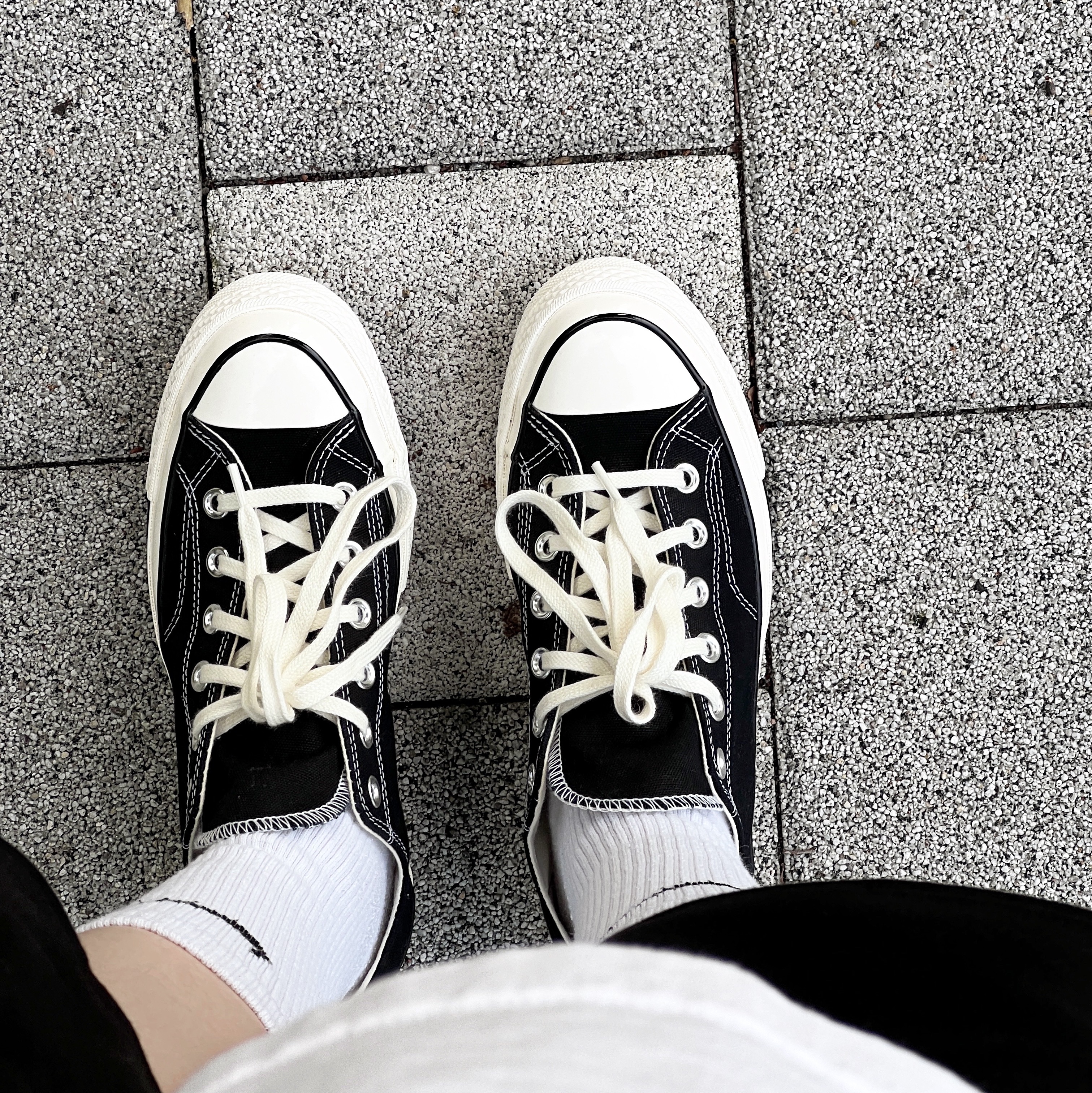 Converse Chuck 70 Ox Black - Standard, Nike x Stussy NRG Crew Socks White Black 착용 스타일 - 2