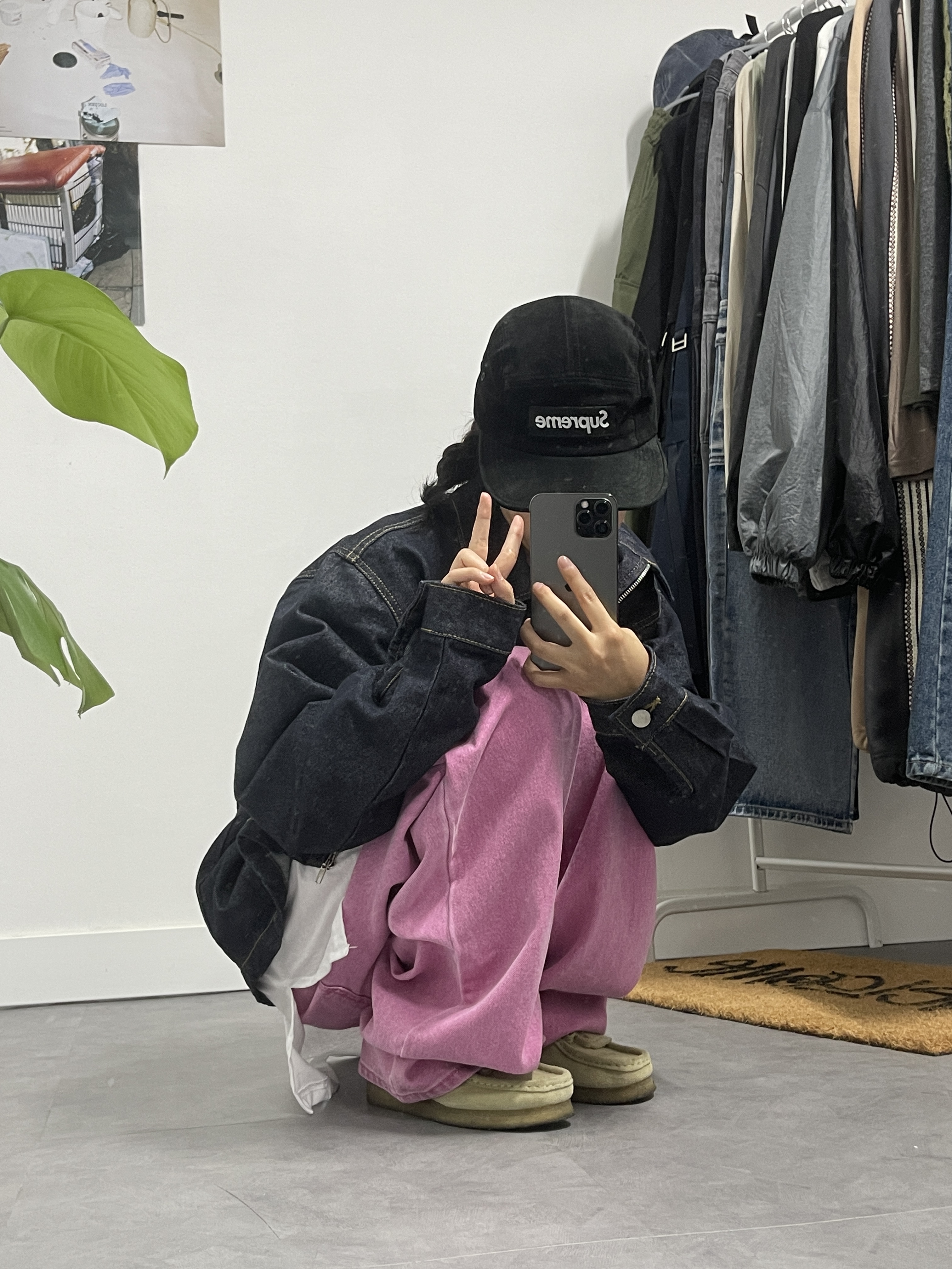 Supreme Suede Visor Camp Cap Black - 23SS 착용 스타일
