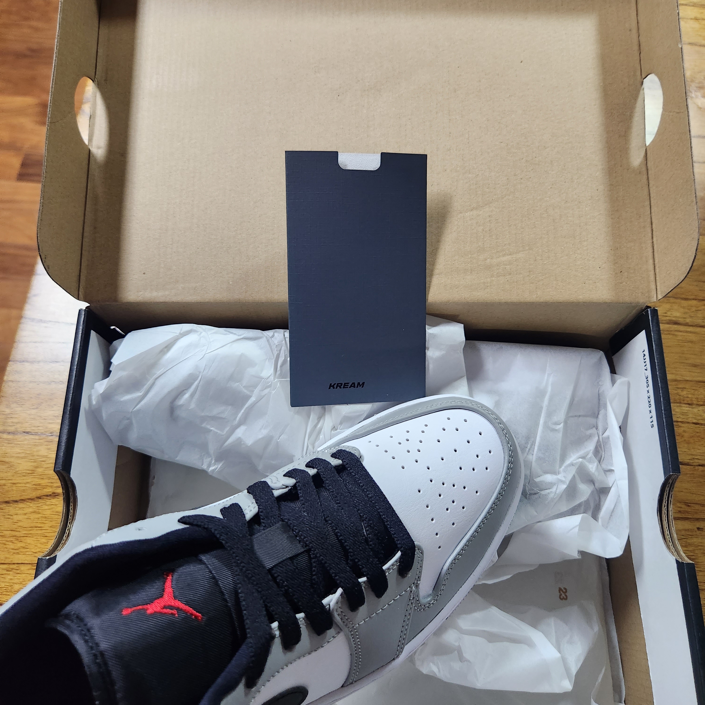 Jordan 1 Low Light Smoke Grey 착용 스타일 - 2