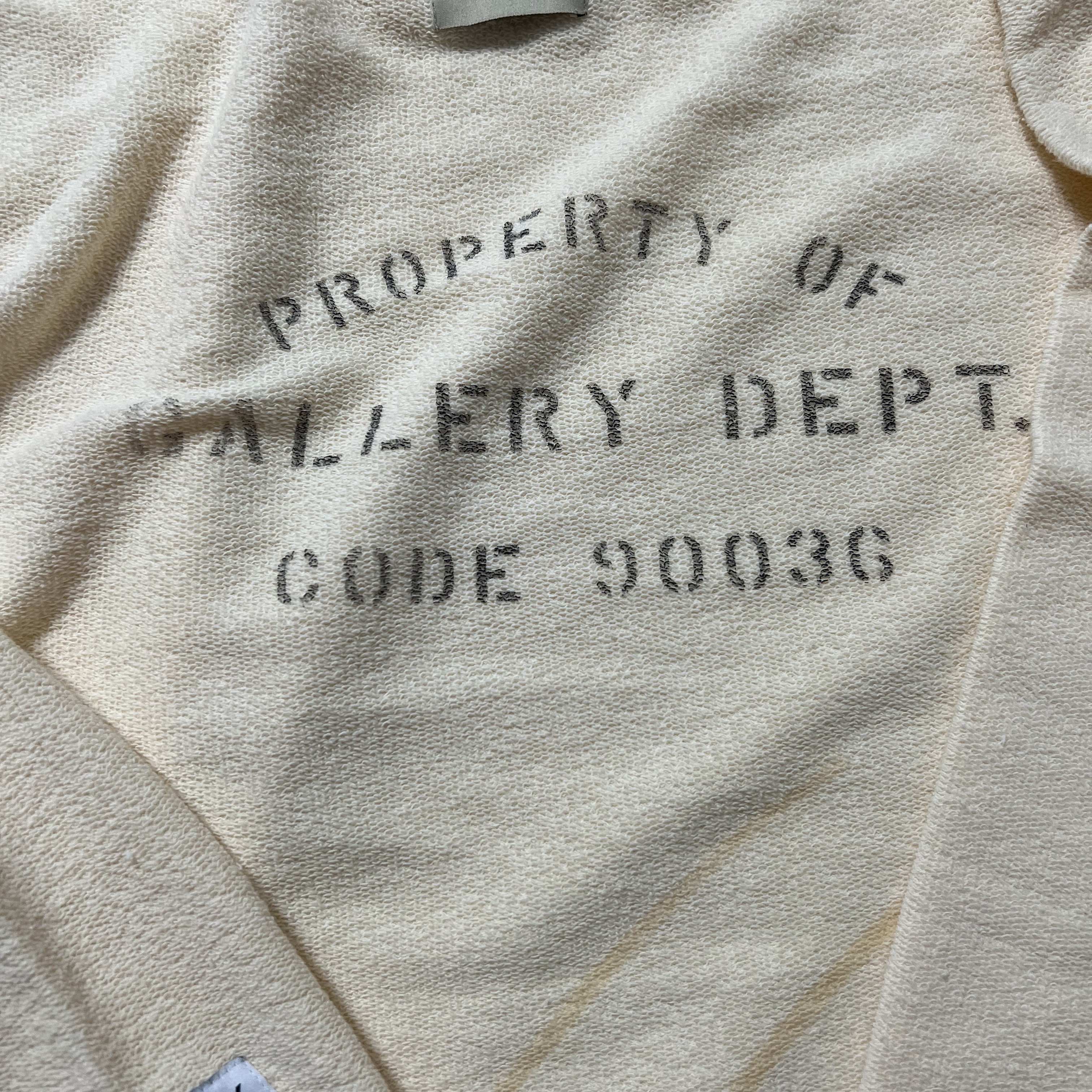Gallery Dept. x Lanvin Faded Effect Hoodie Ivory 착용 스타일 - 1