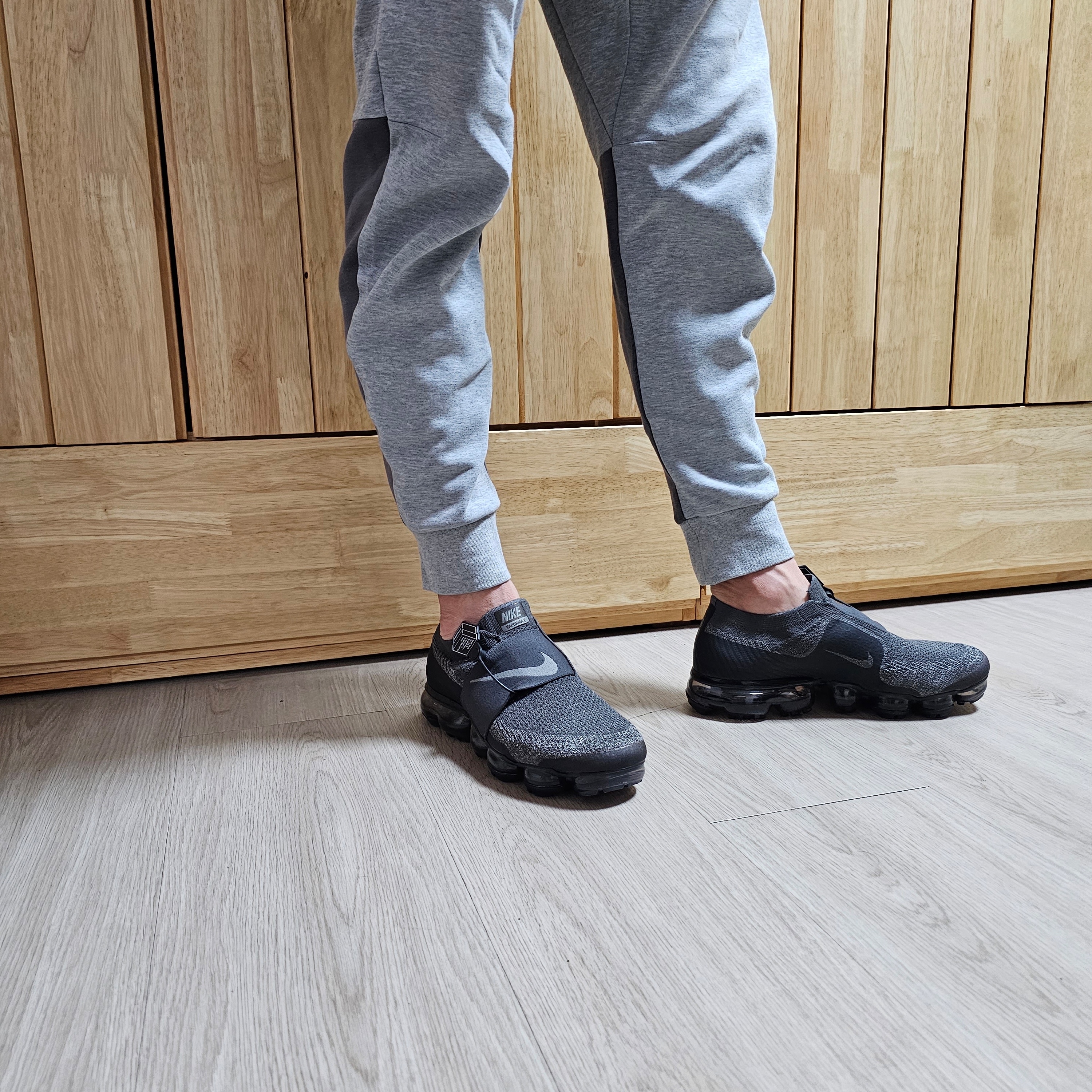 Nike Air VaporMax Moc Midnight Fog 착용 스타일